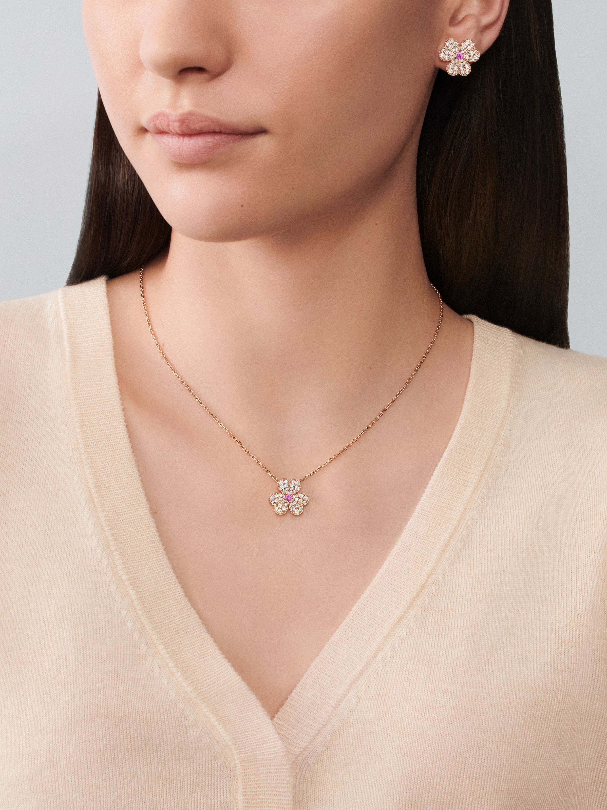 Frivole pendant, small model, 18K rose gold, Diamond:  42 stones,  0.73 carat, Sapphire:  1 stone,  0.09 carat, Worn Alternative, Jewelry Pendent - Van Cleef & Arpels