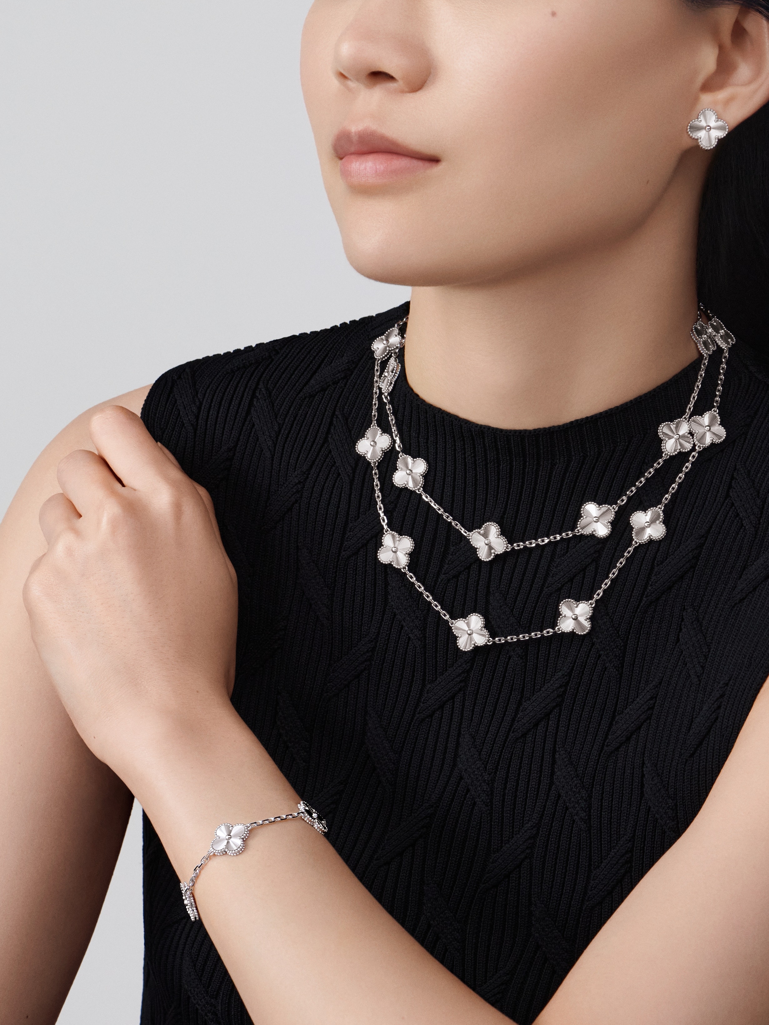 Van cleef necklace white gold cheap