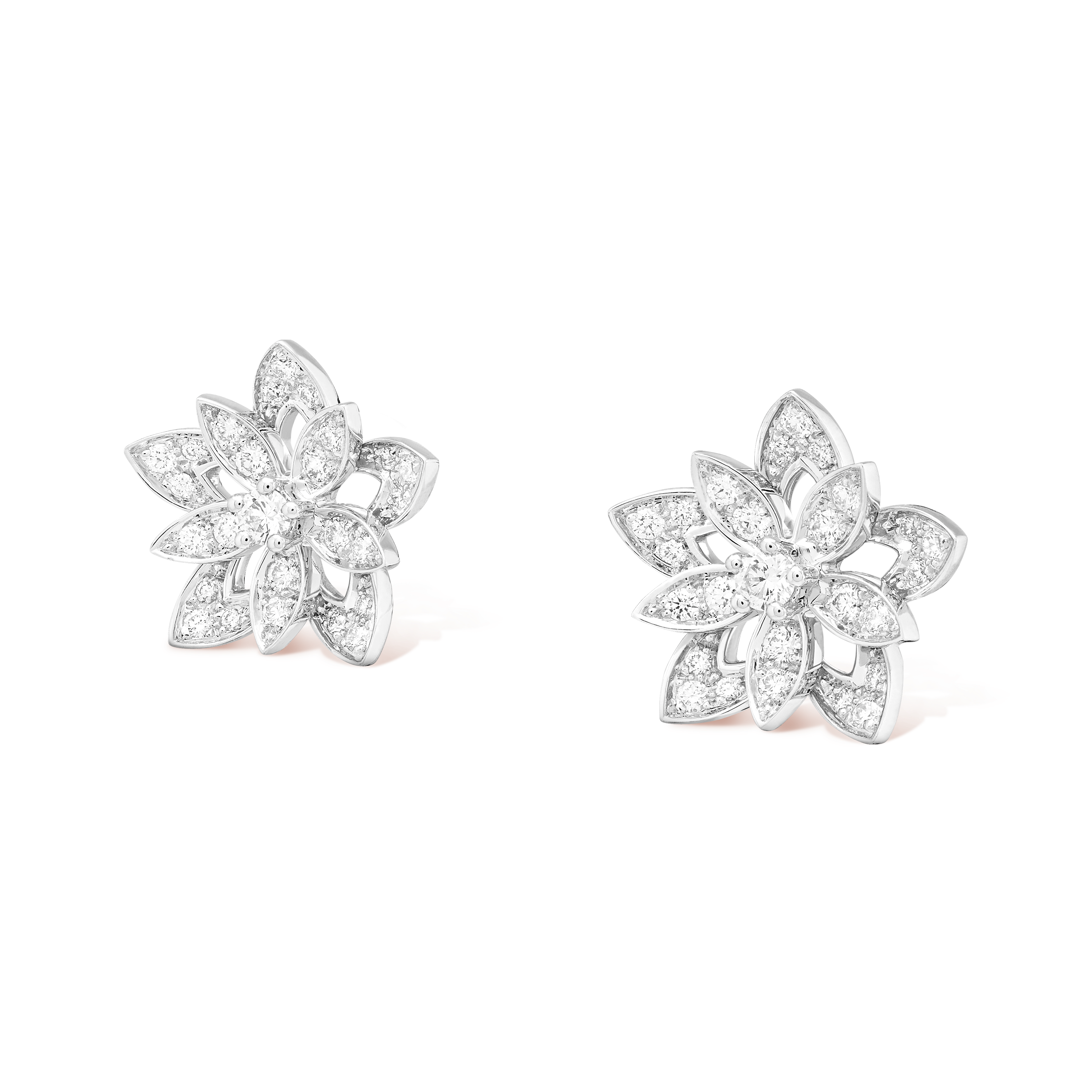 Lotus镂空耳环，迷你款式, 18K白金, 钻石:  52颗,  0.31 克拉, Three Fourth, Jewelry Earrings_梵克雅宝_Van Cleef & Arpels