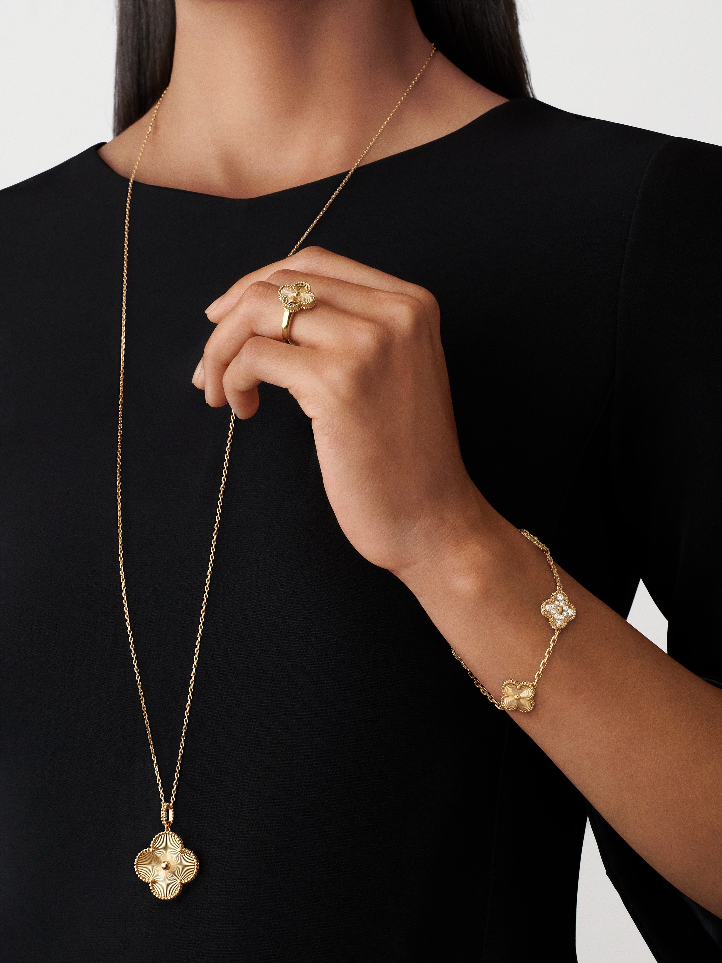 gold van cleef necklace