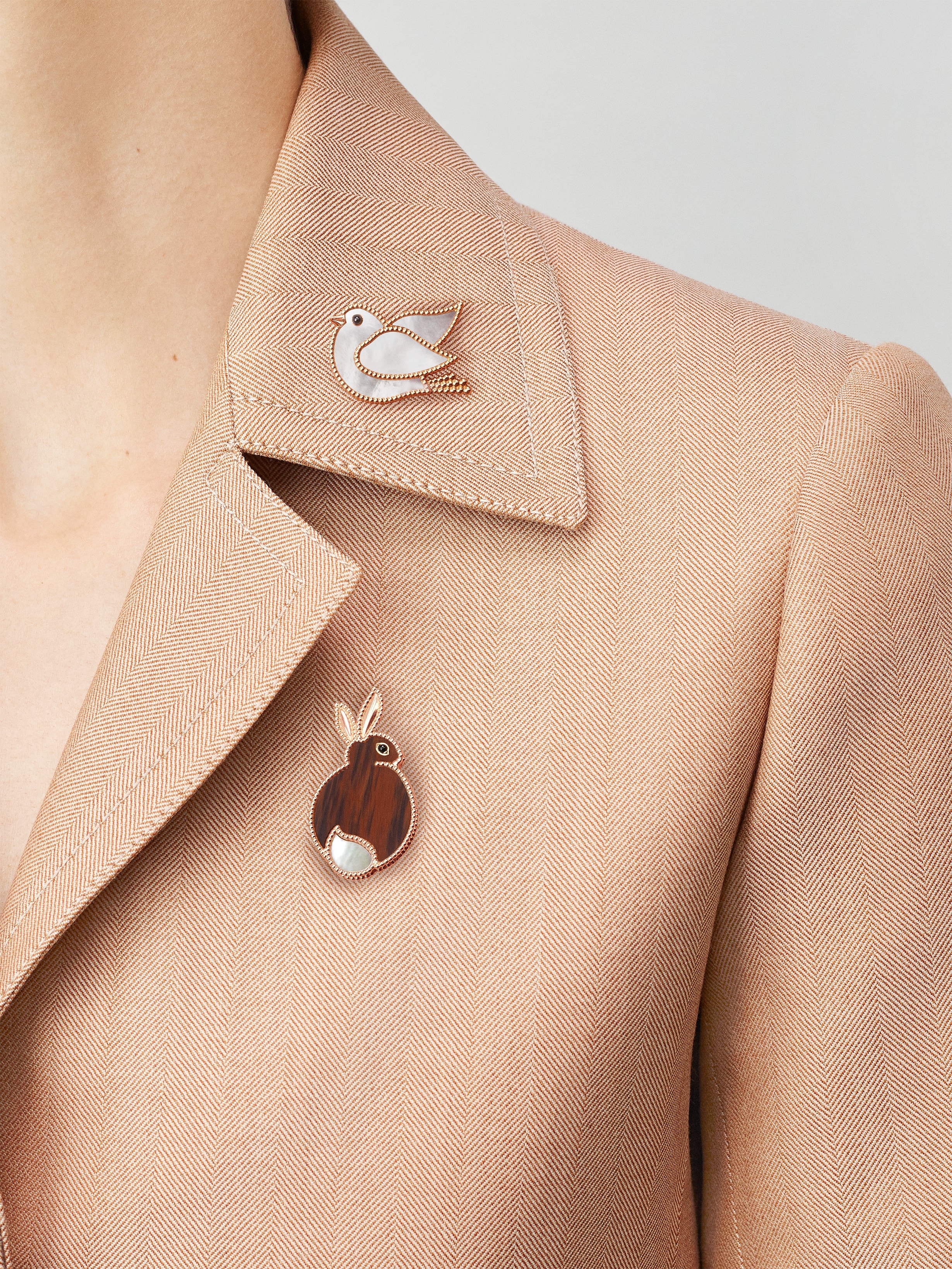 Lucky Animals Rabbit Clip, 18K rose gold, Mother-of-pearl:  1 stone, Obsidian:  1 stone, Onyx:  1 stone, Worn Alternative, Jewelry Clip - Van Cleef & Arpels