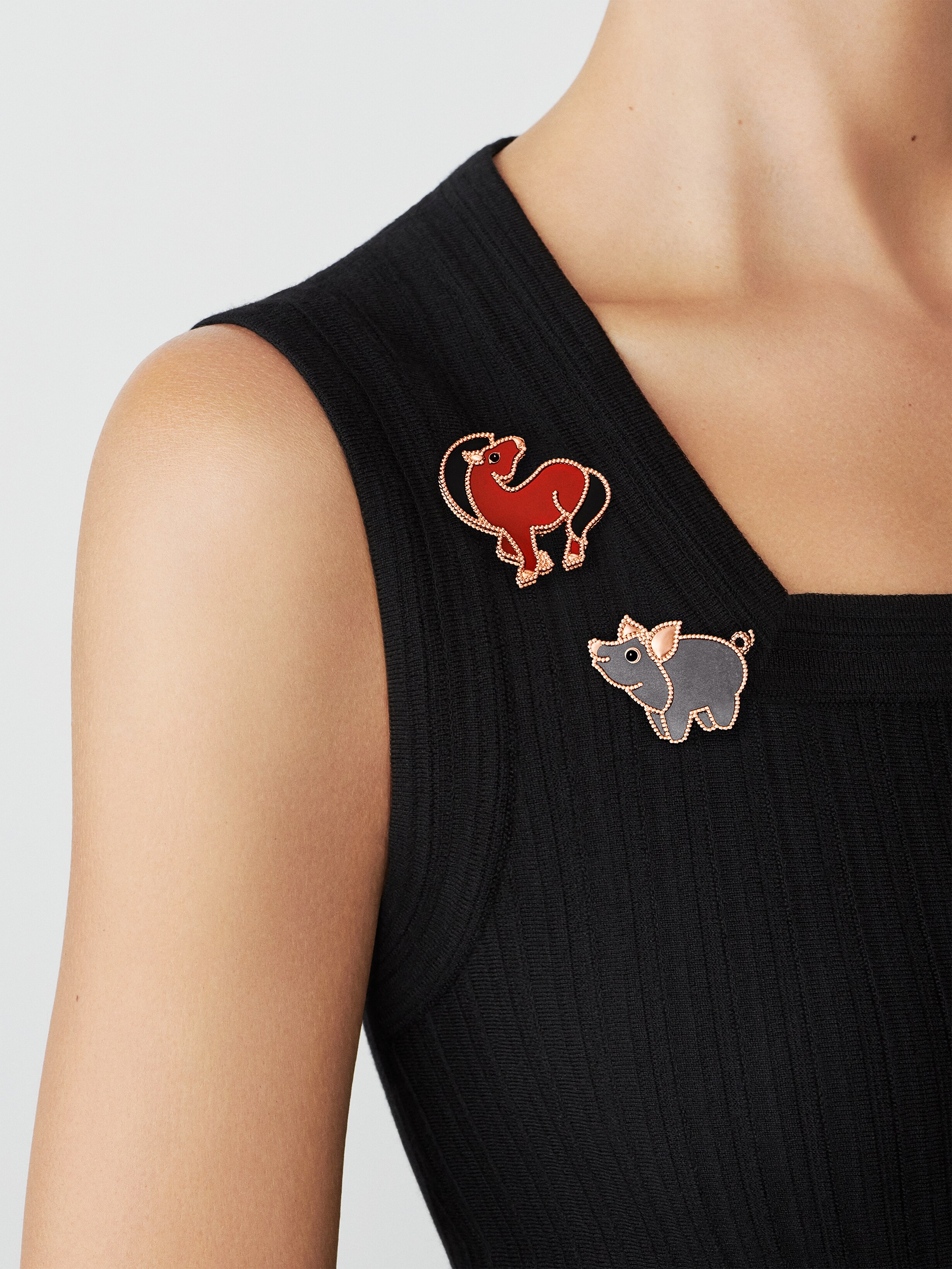 Lucky Animals Pig Clip, 18K rose gold, Obsidian:  4 stones, Onyx:  1 stone, Worn Alternative, Jewelry Clip - Van Cleef & Arpels