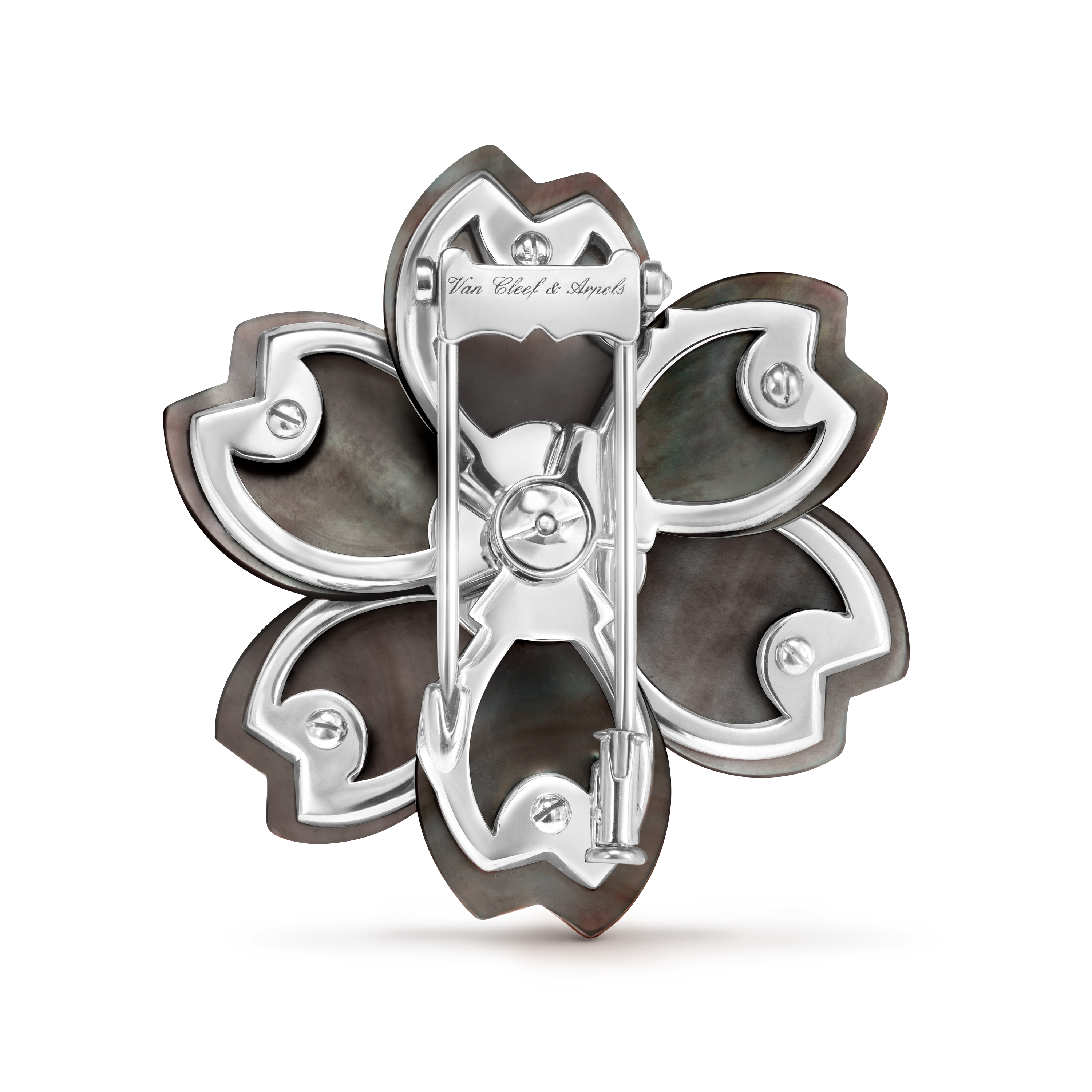 Rose de Noël胸针，中号款式, 18K白金, 珍珠母贝:  6颗, 钻石:  6颗,  0.48 克拉, Back, Jewelry Clip_梵克雅宝_Van Cleef & Arpels