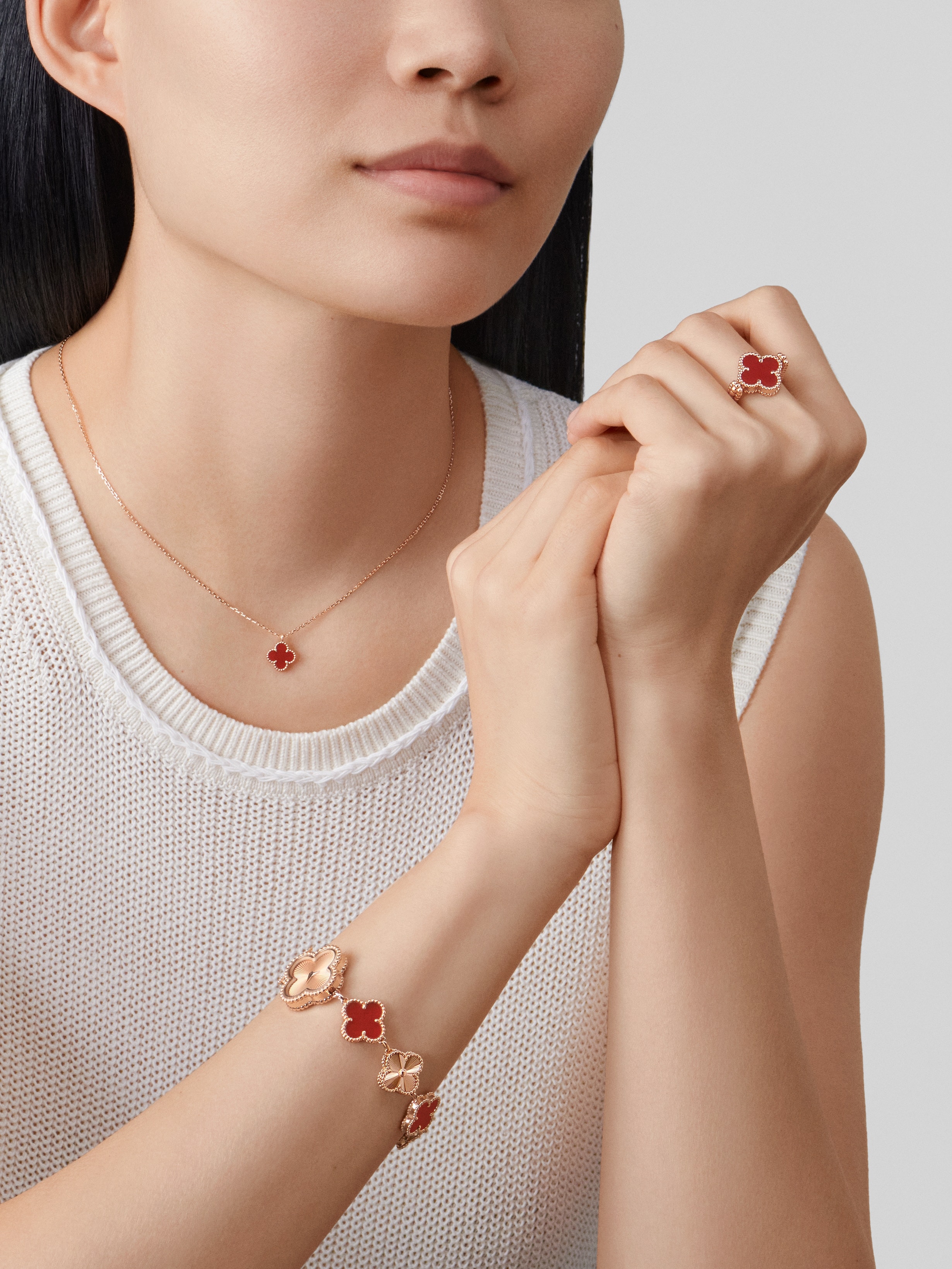 Vca heart necklace hot sale