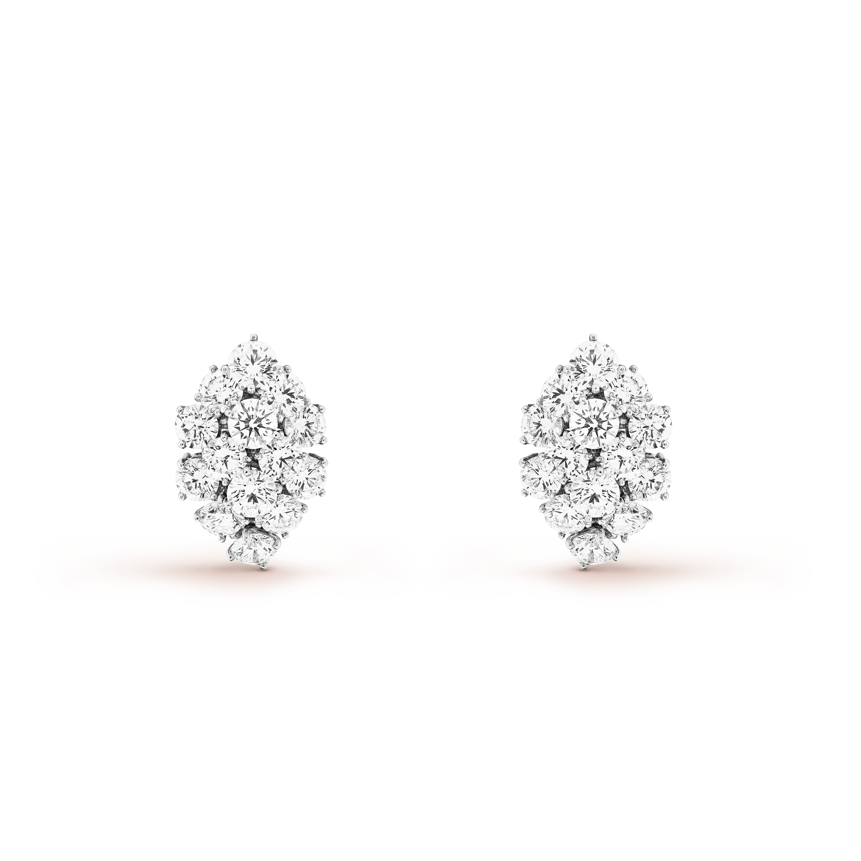 À Cheval可转换式耳环，大号款式, 18K白金, 钻石:  102颗,  22.72 克拉, Front, High Jewelry Earrings