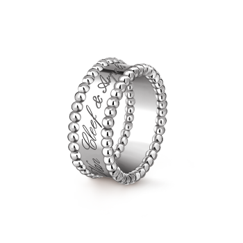 Perlée signature ring
