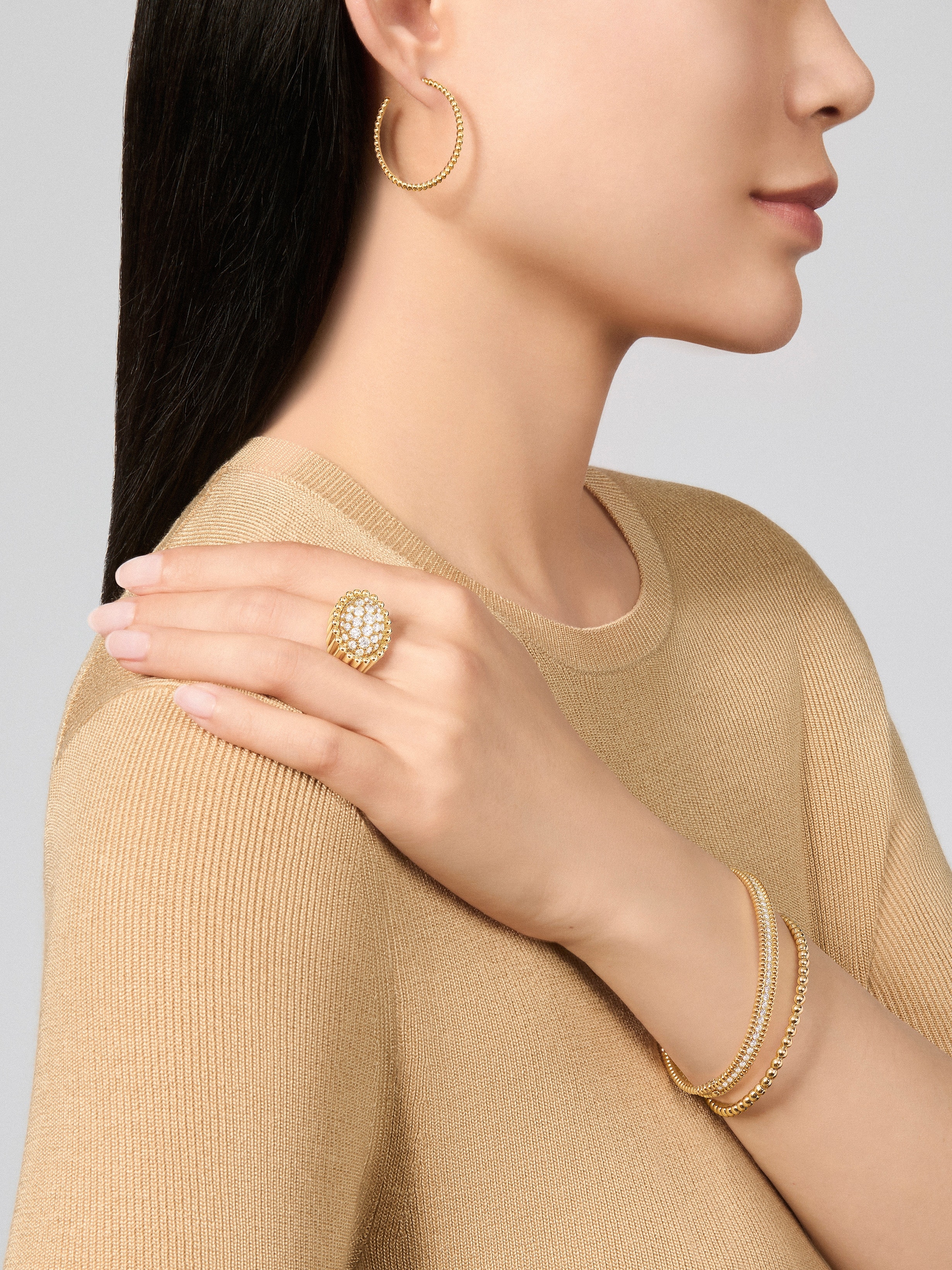 Perlée diamonds pavé ring, 18K yellow gold, Diamond:  37 stones,  2.27 carats, Worn Alternative, Jewelry Ring - Van Cleef & Arpels