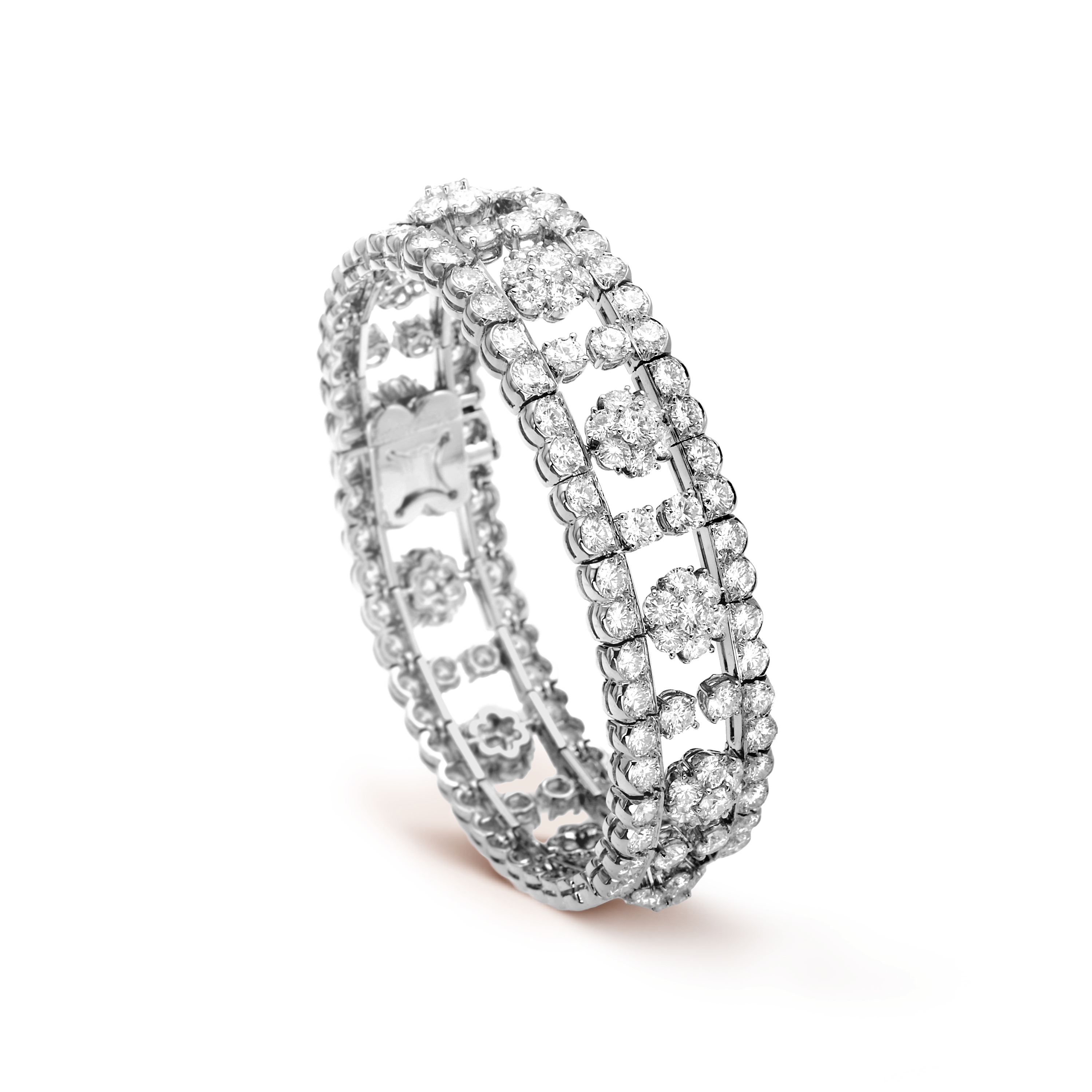 Snowflake bracelet, 18K white gold, Diamond:  195 stones,  21.5 carats, Three Fourth, High Jewelry Bracelet - Van Cleef & Arpels