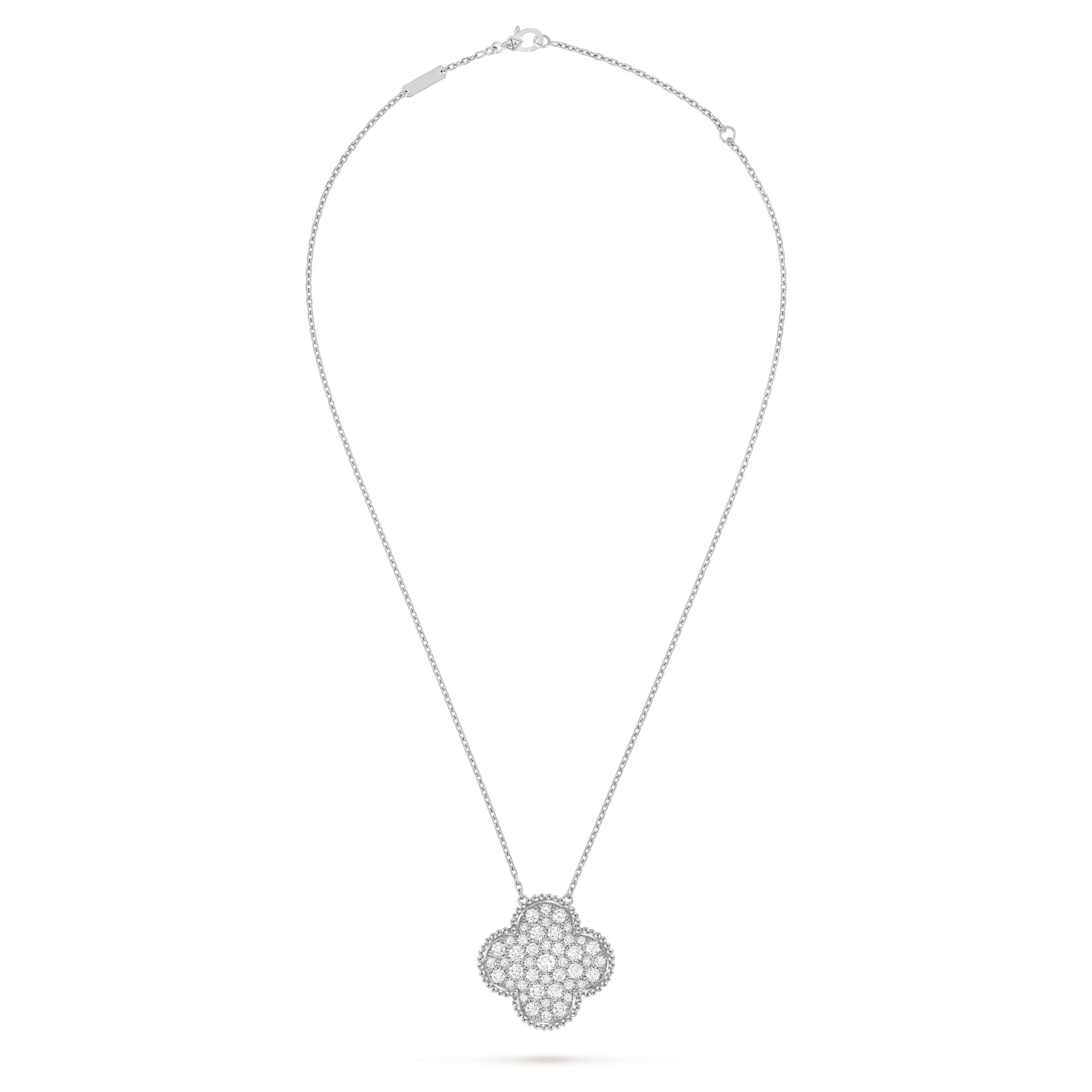 Magic Alhambra吊坠, 18K白金, 钻石:  45颗,  2.44 克拉, Front, Jewelry Pendent_梵克雅宝_Van Cleef & Arpels