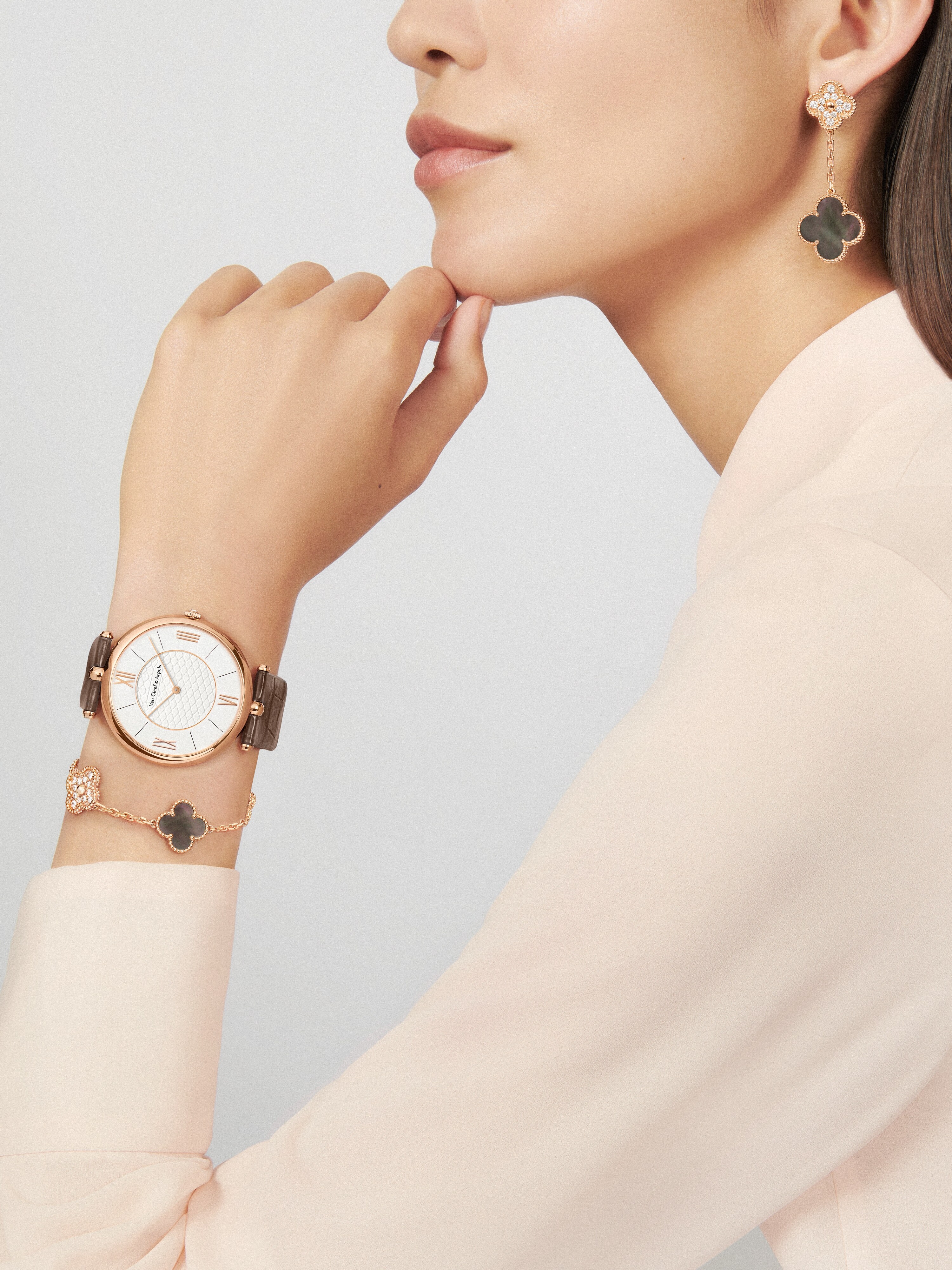 Pierre Arpels watch, 42 mm, 18K rose gold, Diamond:  1 stone,  0.04 carat, Worn Alternative, Watch - Van Cleef & Arpels