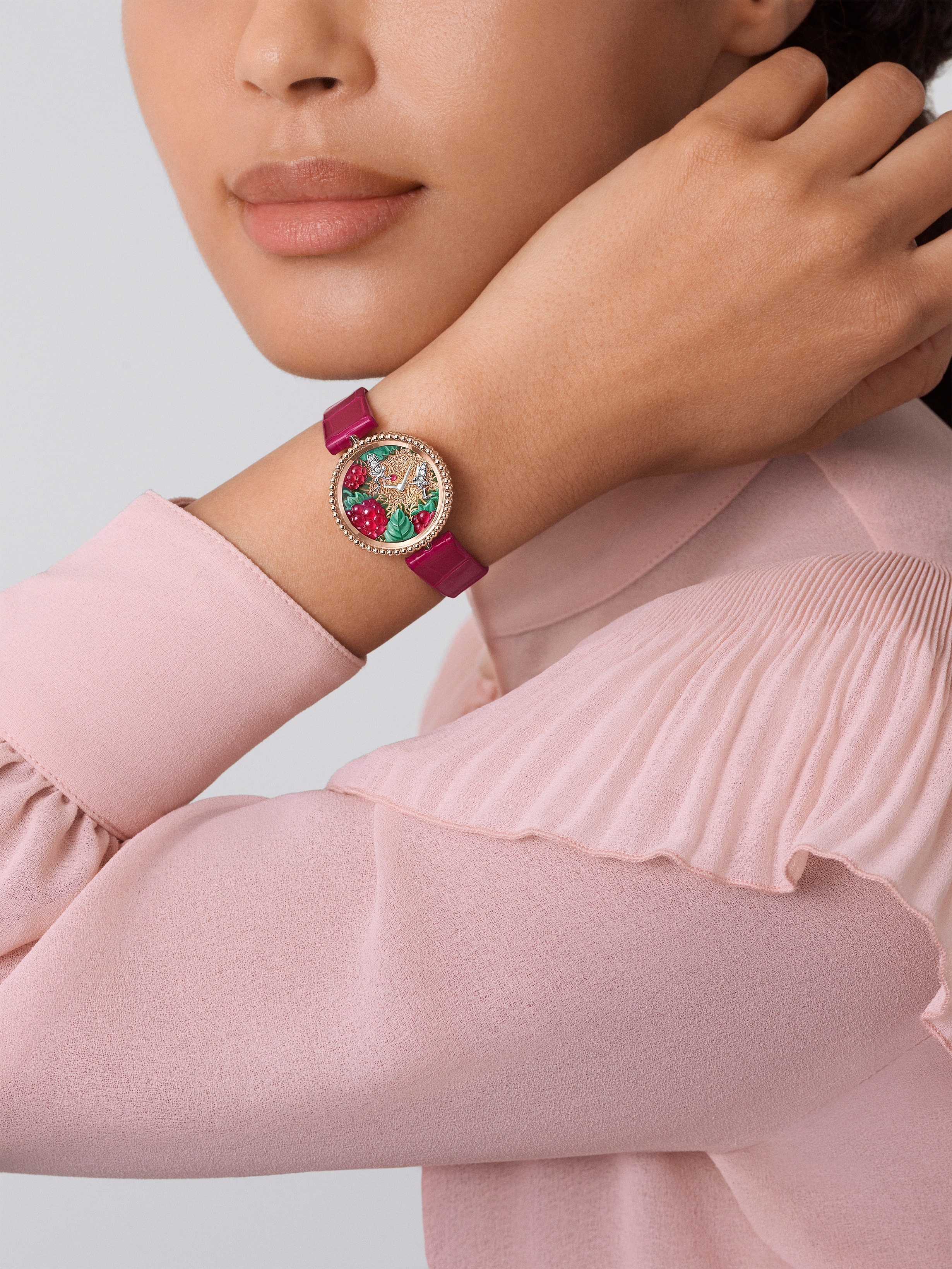 Perlée Extraordinaire Fruits Enchantés Framboise腕表, 18K玫瑰金, 钻石:  83颗,  1.07 克拉, Worn Alternative, Watch_梵克雅宝_Van Cleef & Arpels