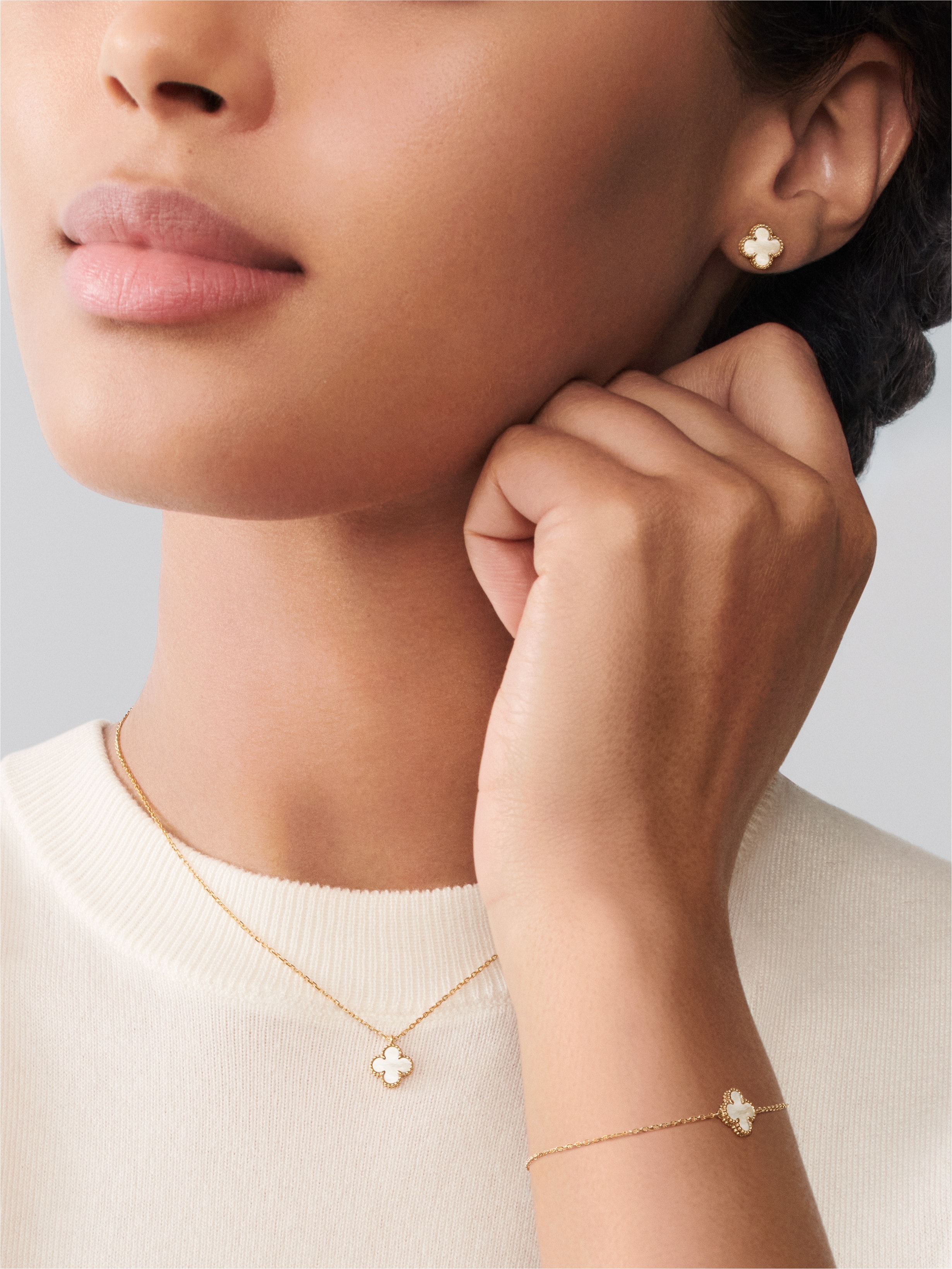 Sweet Alhambra手链, 18K黄金, 珍珠母贝:  1 宝石, Worn Alternative, Jewelry Bracelet_梵克雅宝_Van Cleef & Arpels