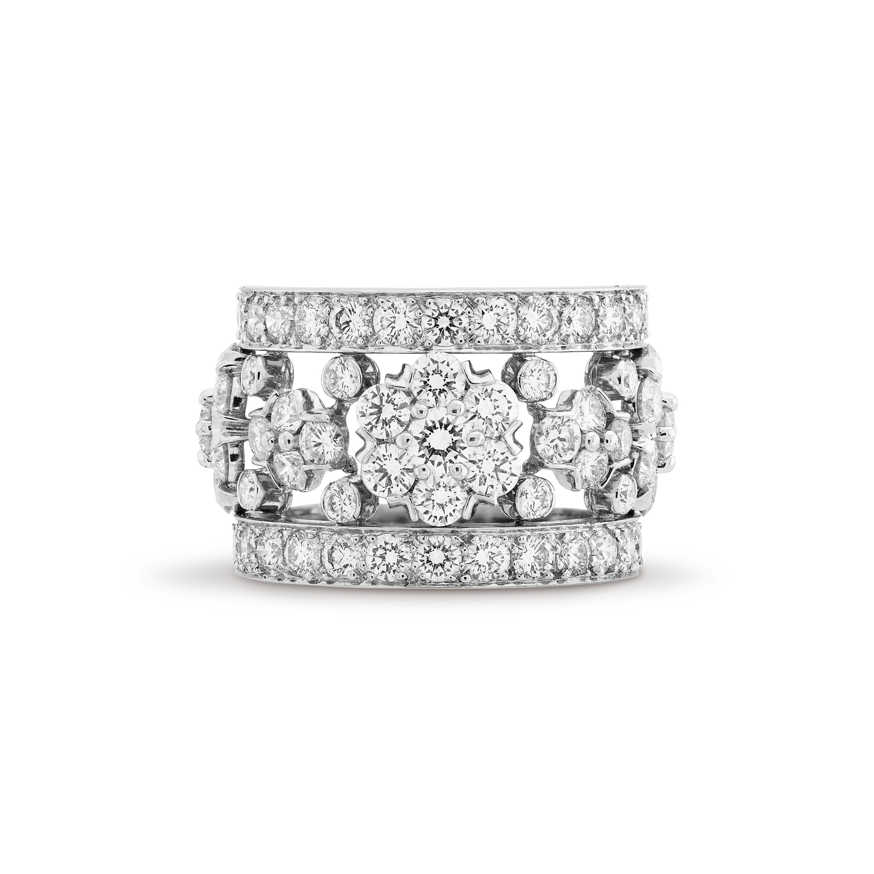 Snowflake戒指, 18K白金, 钻石:  114颗,  5.25 克拉, Top, High Jewelry Ring_梵克雅宝_Van Cleef & Arpels