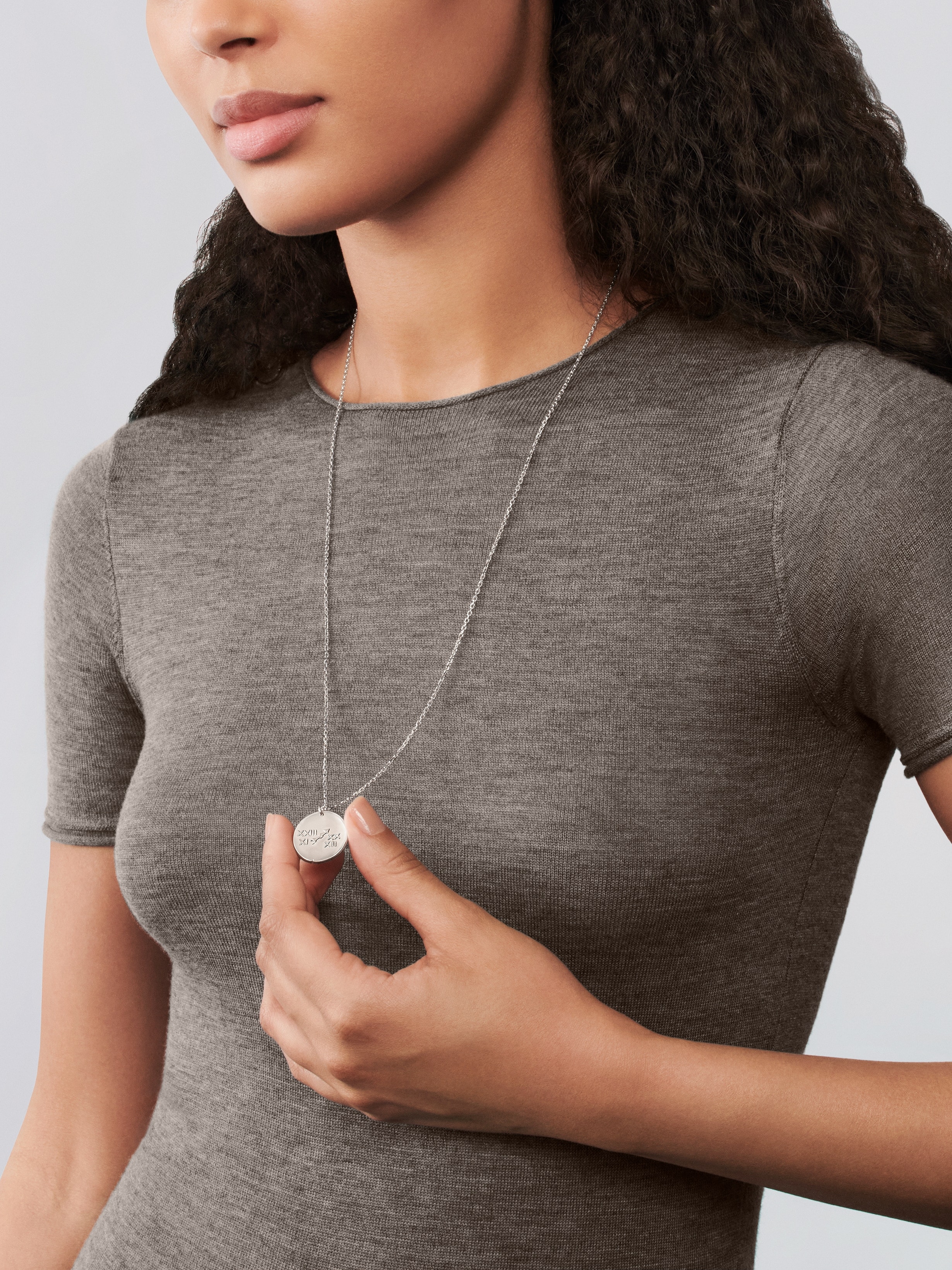 Zodiaque medal Sagittarii (Sagittarius), 18K white gold, Worn Alternative, Jewelry Pendent - Van Cleef & Arpels