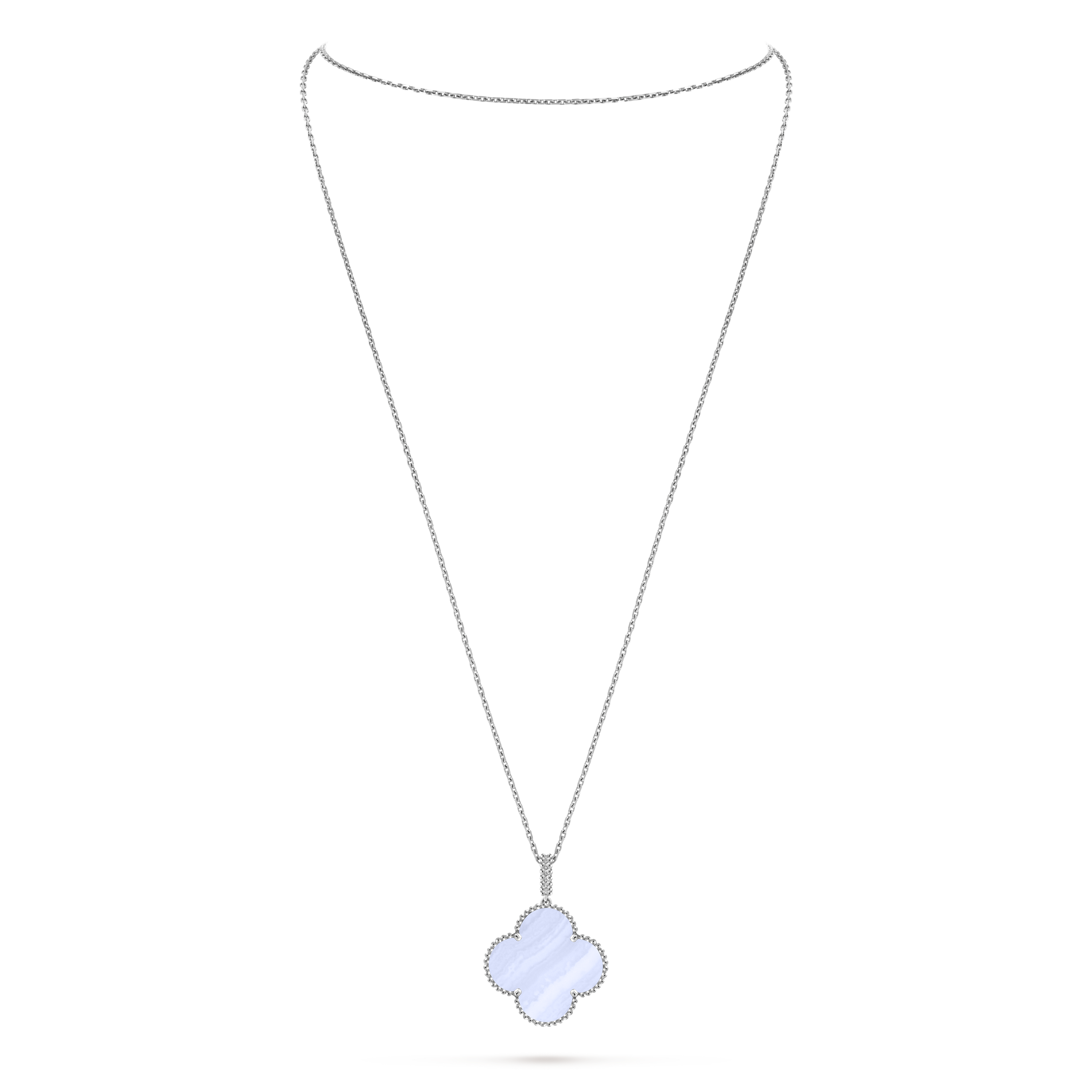Magic Alhambra长项链，1枚主题图案, 18K白金, 玉髓:  1 宝石, On Stand, Jewelry Long Necklace_梵克雅宝_Van Cleef & Arpels
