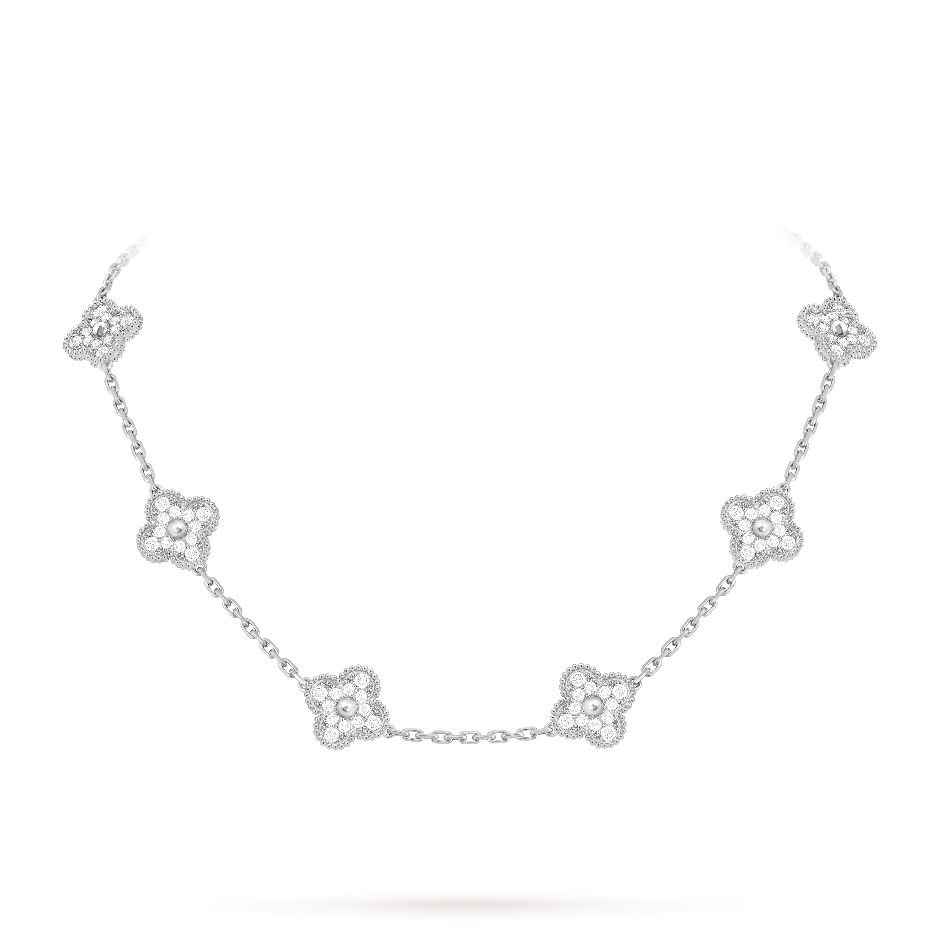 Vintage Alhambra项链，10图案, 18K白金, 钻石:  120颗,  4.83 克拉, On Stand, Jewelry Necklace_梵克雅宝_Van Cleef & Arpels