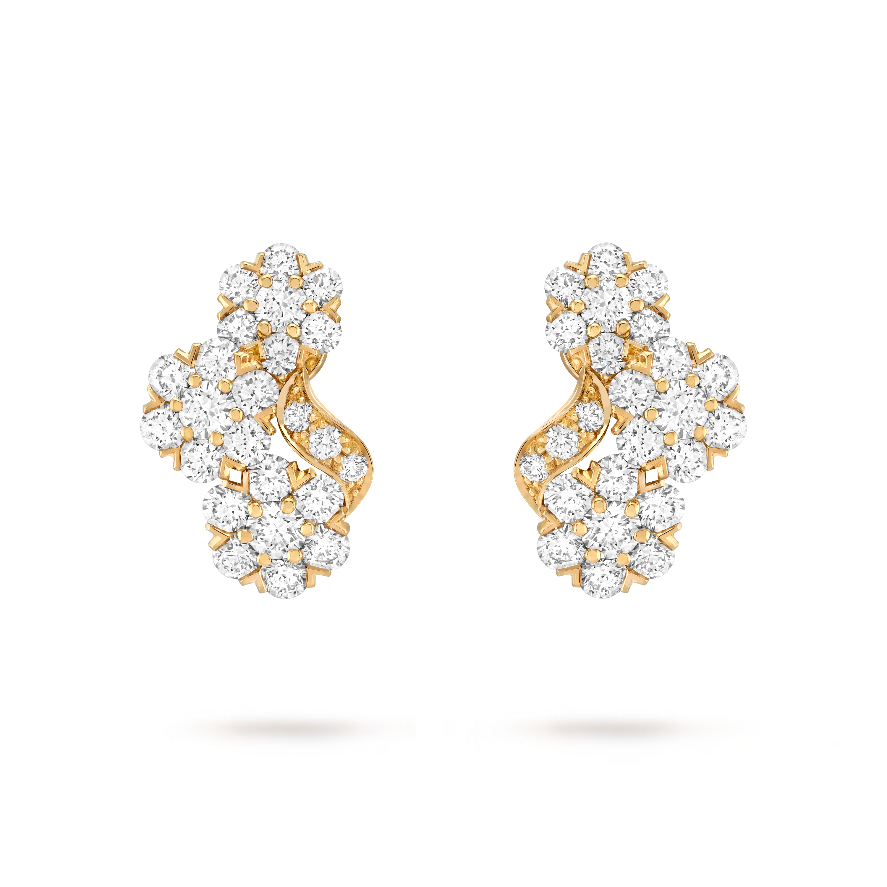 Snowflake耳环, 18K黄金, 钻石:  48颗,  3.9 克拉, Front, High Jewelry Earrings_梵克雅宝_Van Cleef & Arpels