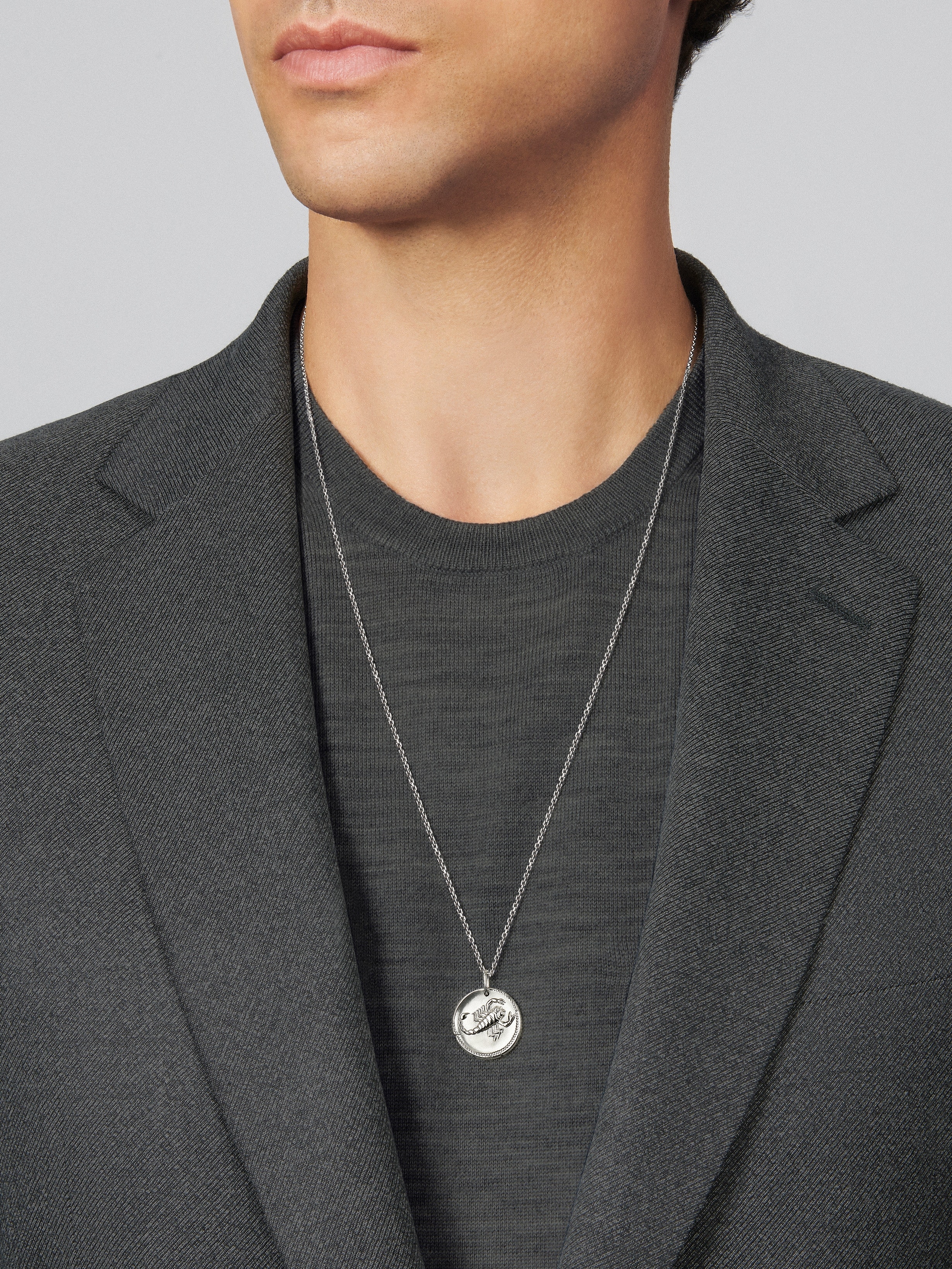 Zodiaque medal Scorpii (Scorpio), 18K white gold, Worn Detail, Jewelry Pendent - Van Cleef & Arpels