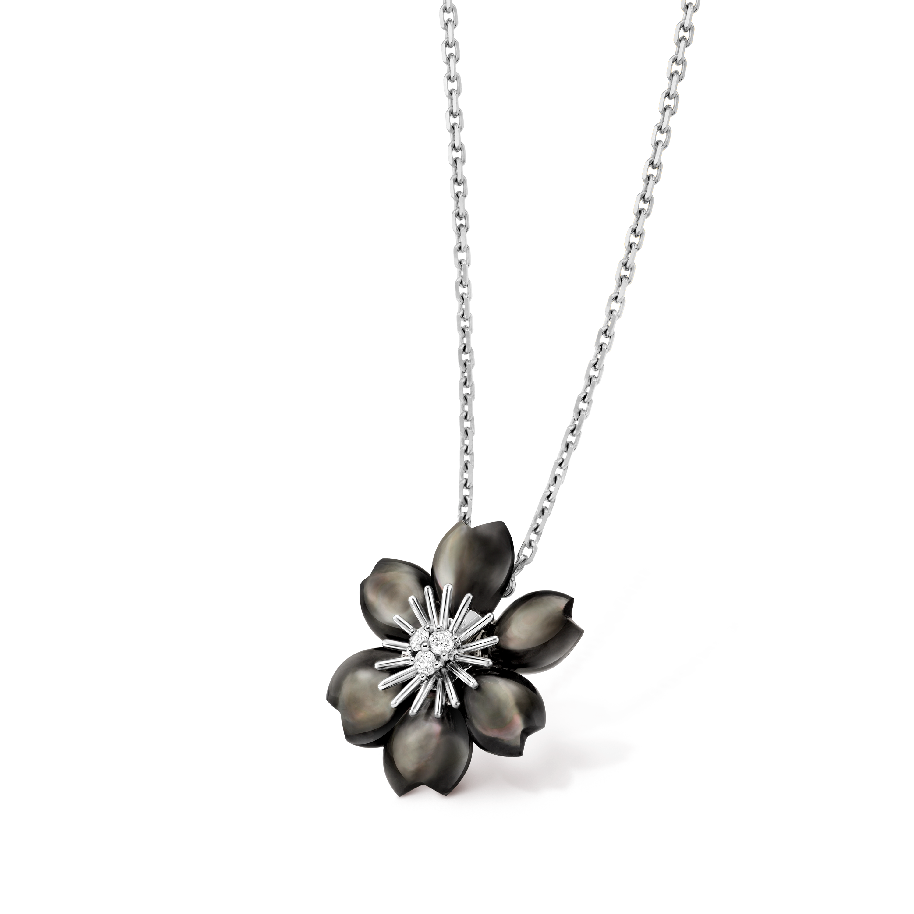 Rose de Noël吊坠，迷你款式, 18K白金, 珍珠母贝:  6颗, 钻石:  3颗,  0.1 克拉, Three Fourth, Jewelry Pendent_梵克雅宝_Van Cleef & Arpels