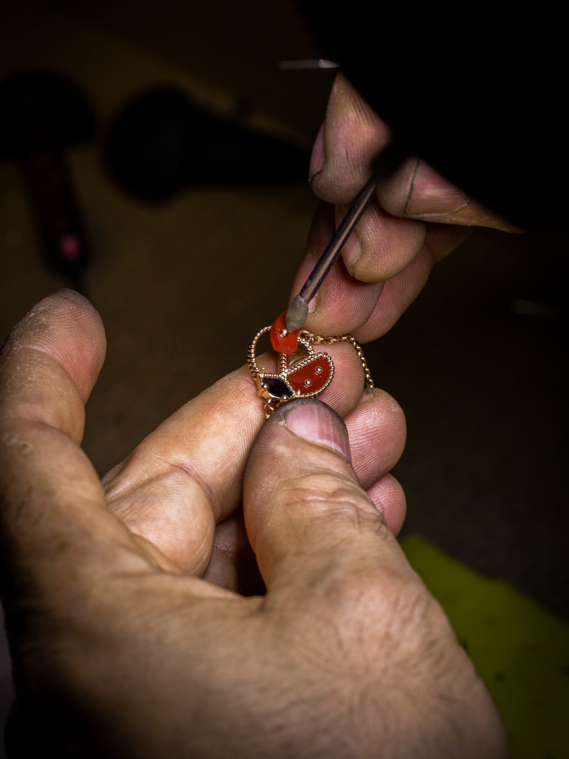 Lucky Spring bracelet, open wings ladybug, 18K rose gold, carnelian, onyx, craftsmanship, Lucky Spring collection, Van Cleef & Arpels