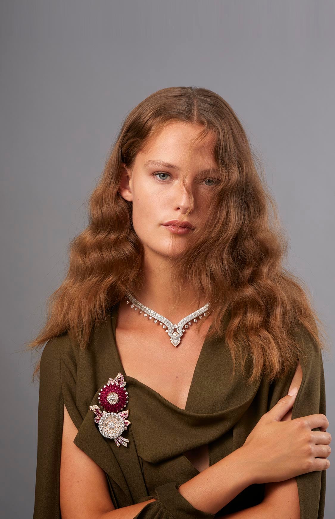 Italian rose transformable clip, Romeo & Juliet High Jewelry collection, Van Cleef & Arpels