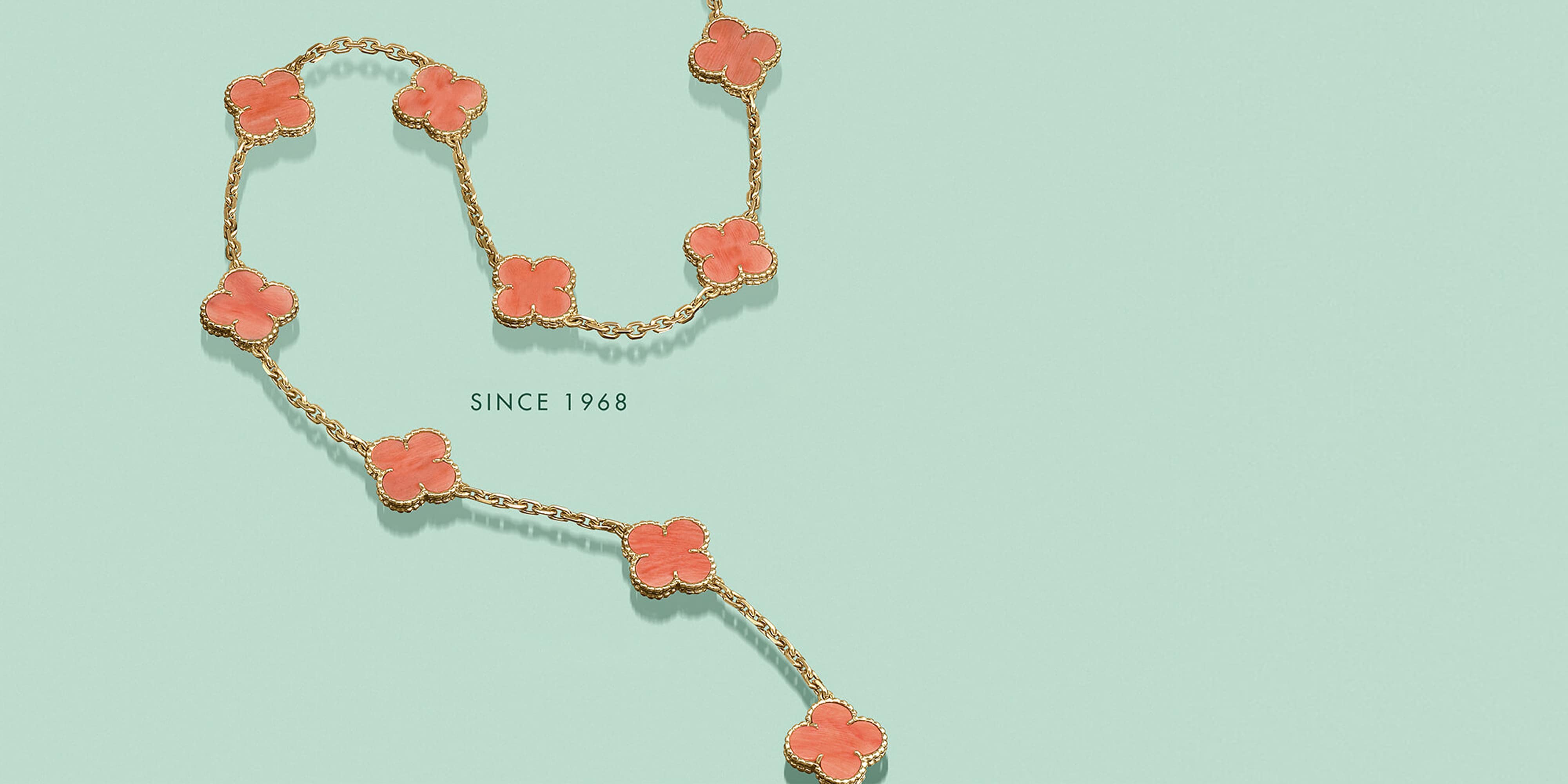 Alhambra四叶幸运系列，Van Cleef & Arpels梵克雅宝。