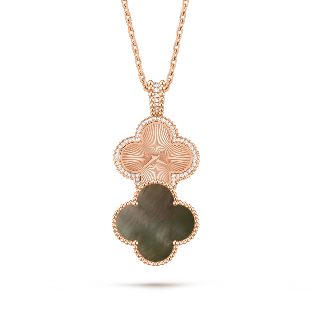 Alhambra隐秘式吊坠表，玫瑰金，珍珠母贝，钻石。Alhambra四叶幸运系列，Van Cleef & Arpels梵克雅宝。