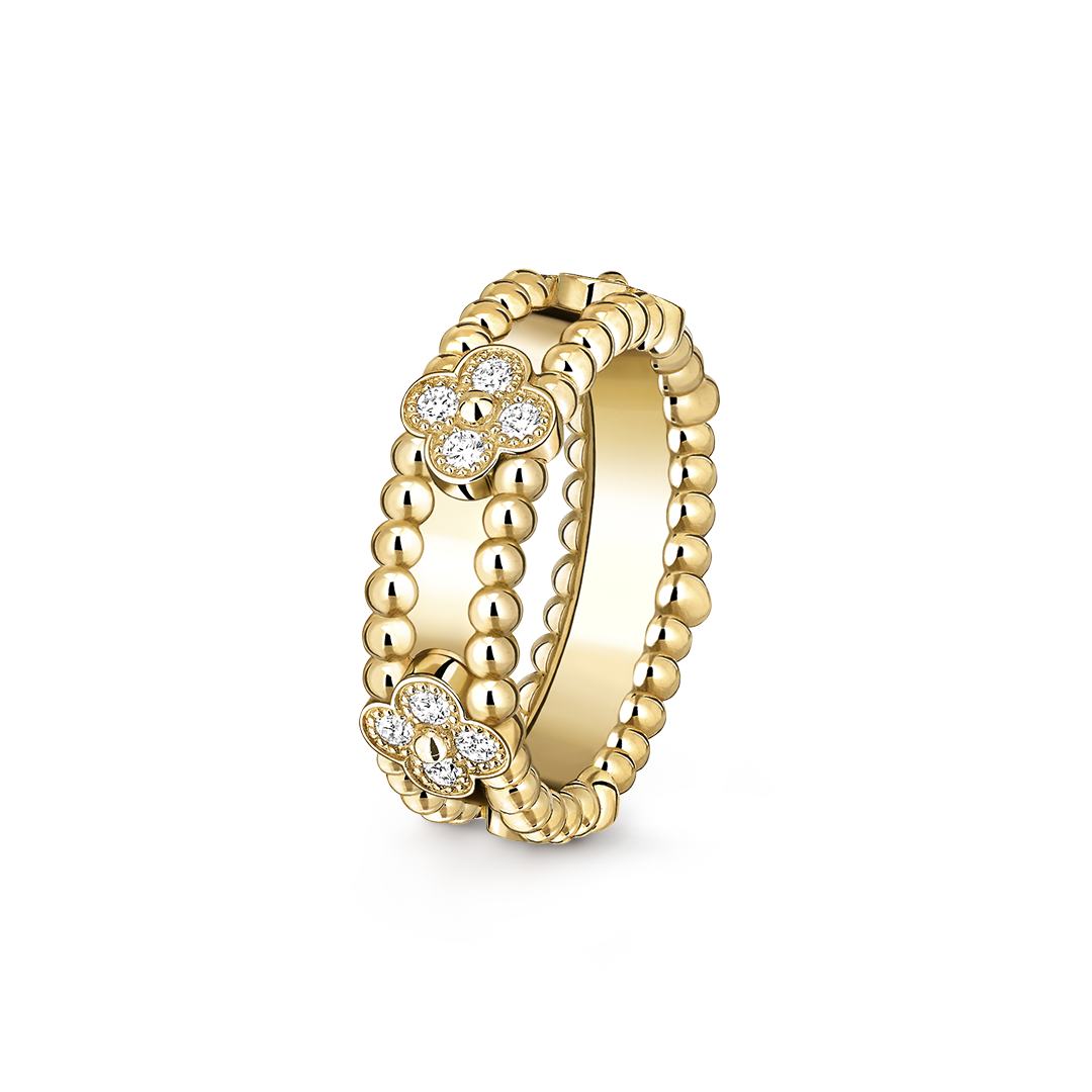 Perlée sweet clovers戒指，黄K金，钻石。Perlée系列，Van Cleef & Arpels梵克雅宝。