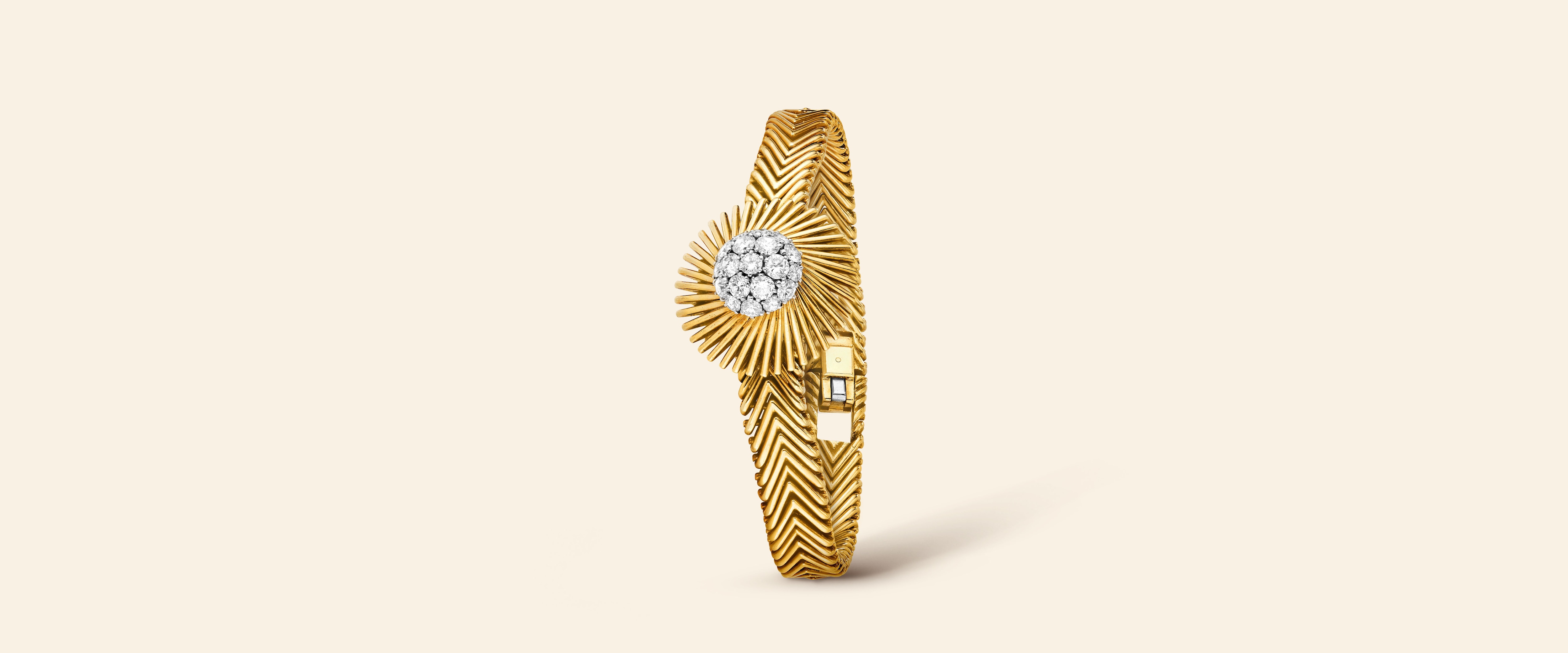 Meteor secret wristwatch, 1959​. Yellow gold, platinum, diamonds​. Van Cleef & Arpels Collection​.
