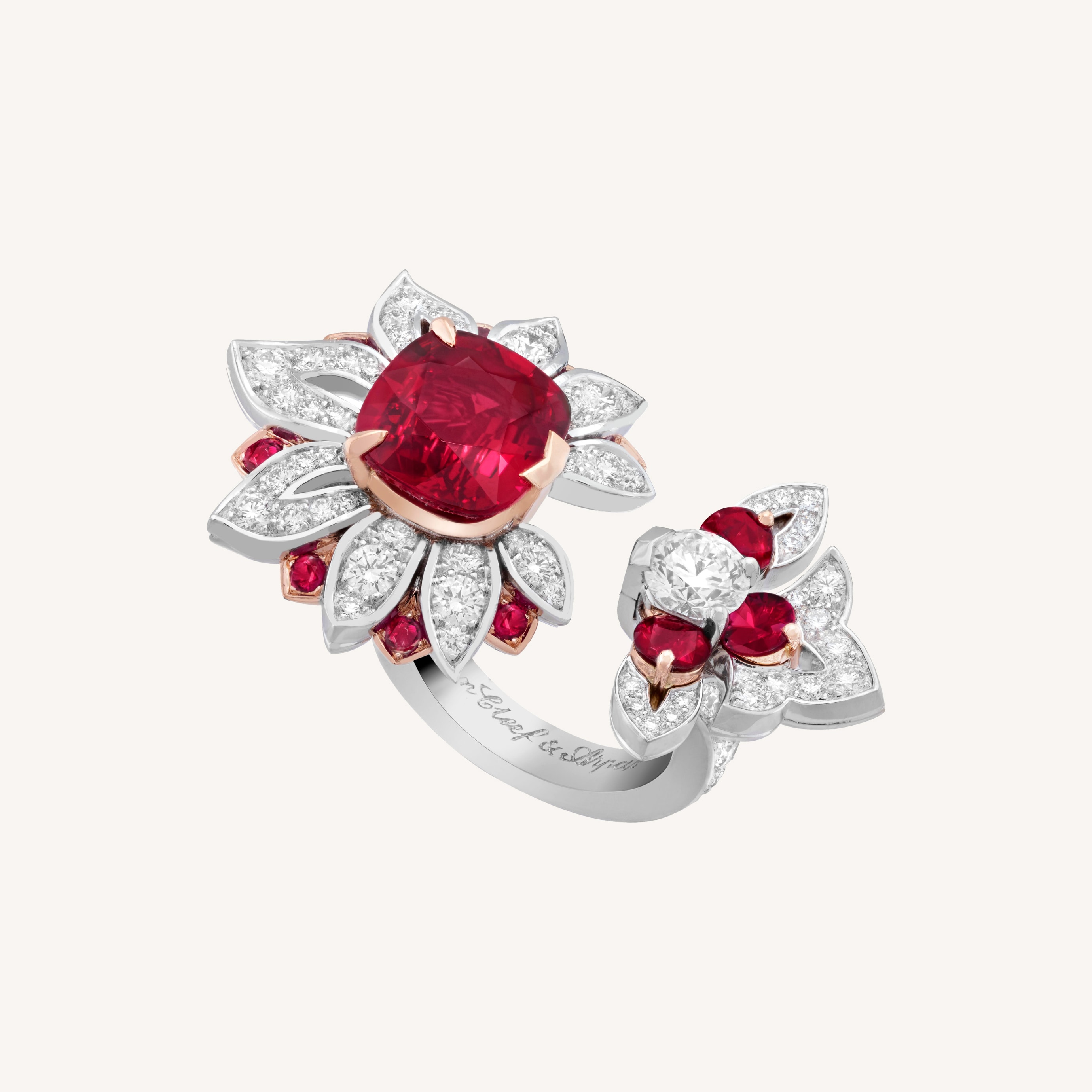 Kolam Between the Finger Ring, White gold, rose gold, one cushion-cut ruby of 5.38 carats (Mozambique), rubies, diamonds, Between the Finger ring collection, Van Cleef & Arpels
