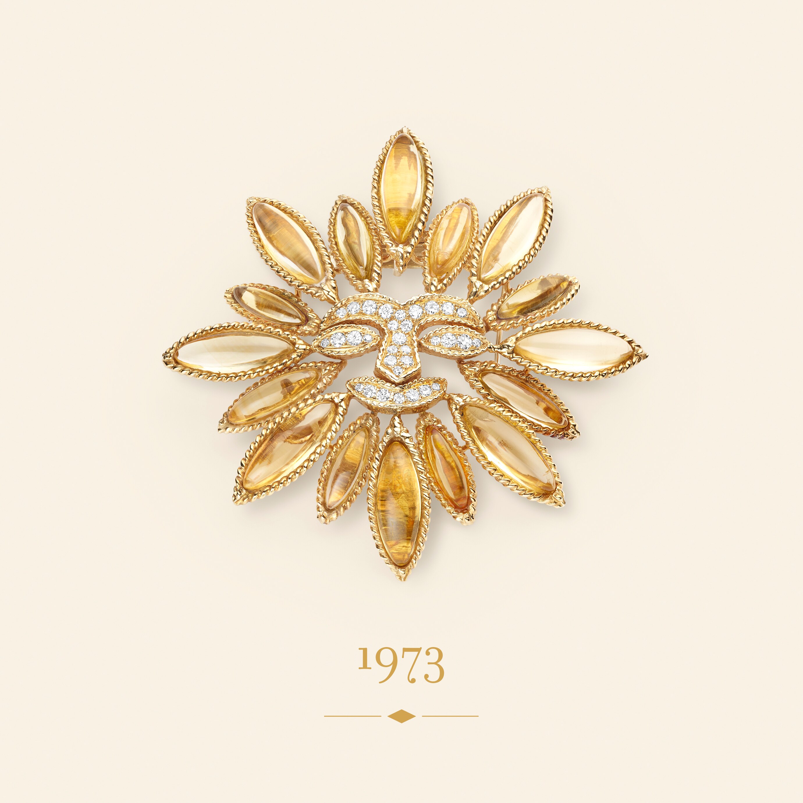 Sun clip, 1973. Transformable into a pendant. Yellow gold, white gold, citrines, diamonds. Van Cleef & Arpels Collection