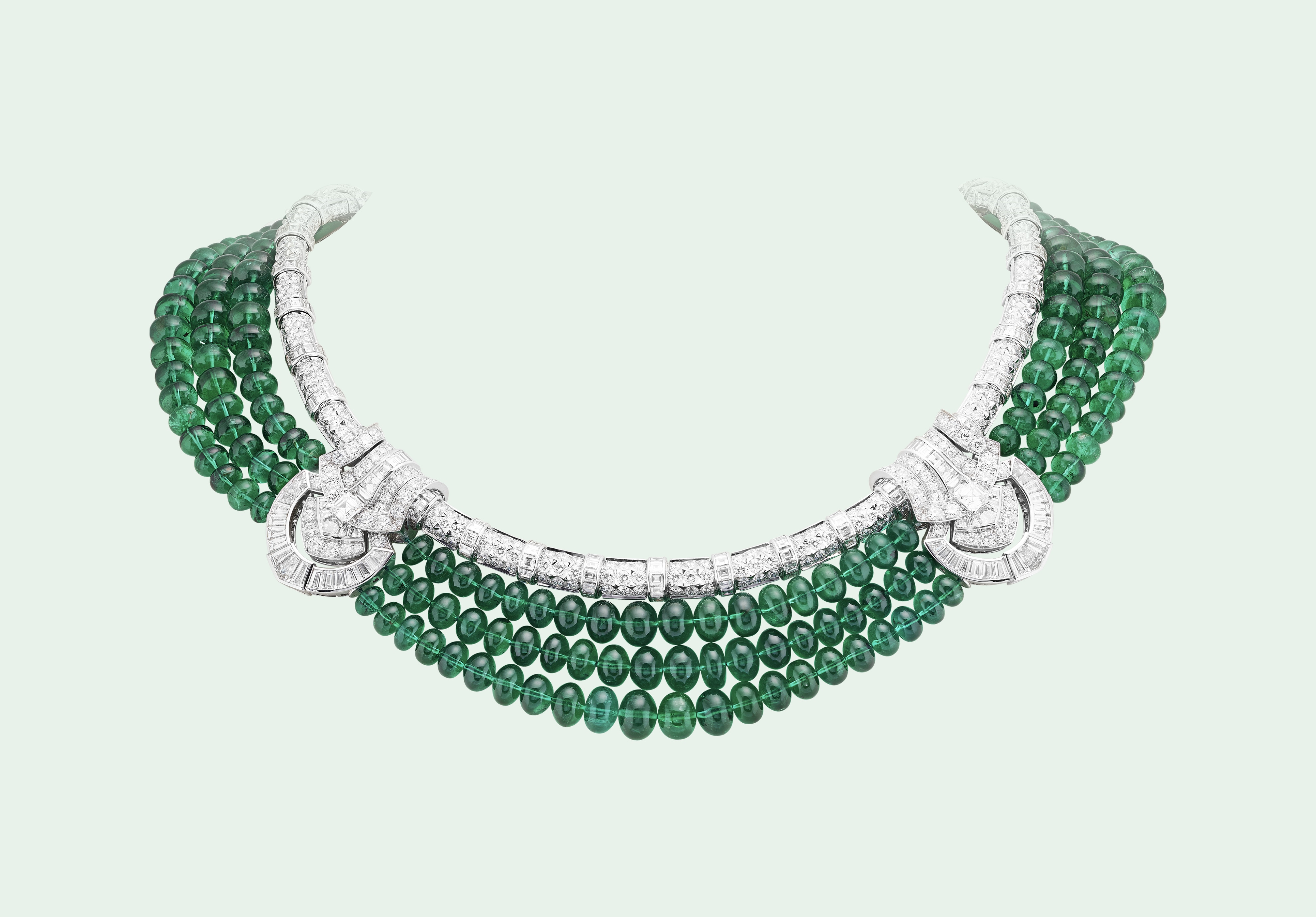 Drapé majestueux项链，白K金，160颗总重262.37克拉的祖母绿圆珠（产地：赞比亚），钻石，Emeraude en Majesté系列，Van Cleef & Arpels梵克雅宝