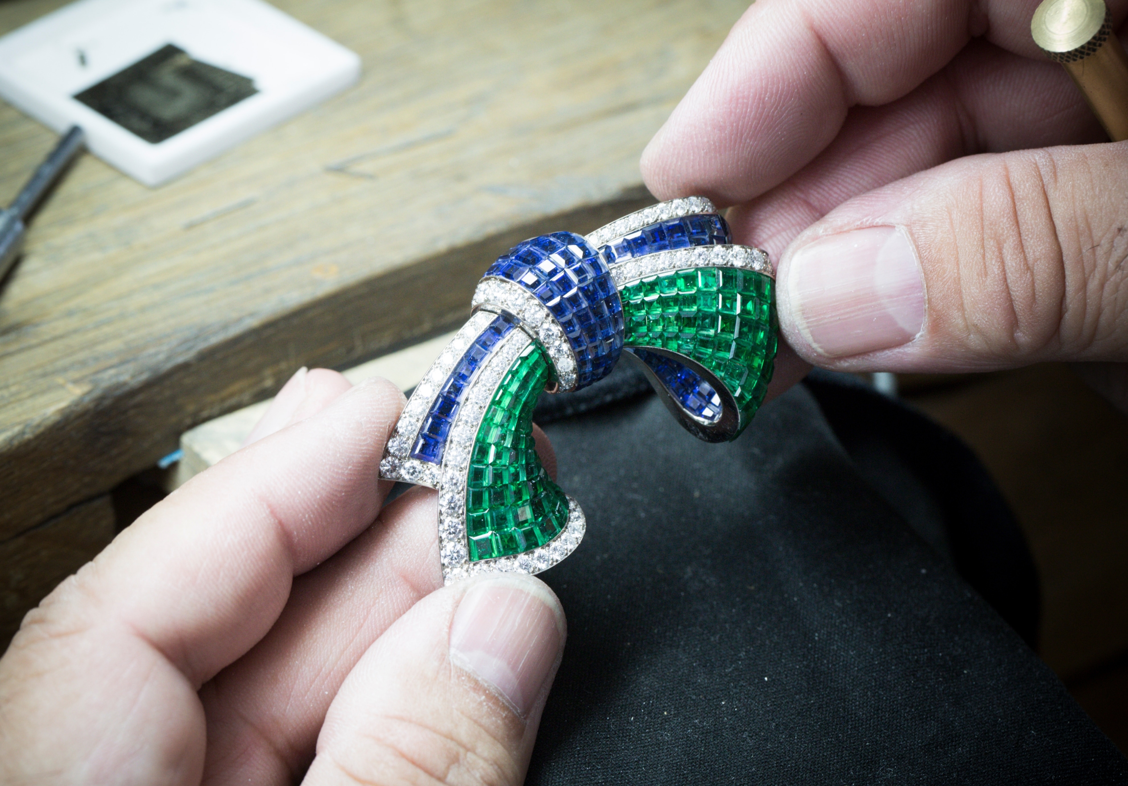 组装前的检查,Cascade mystérieuse项链,Van Cleef & Arpels梵克雅宝