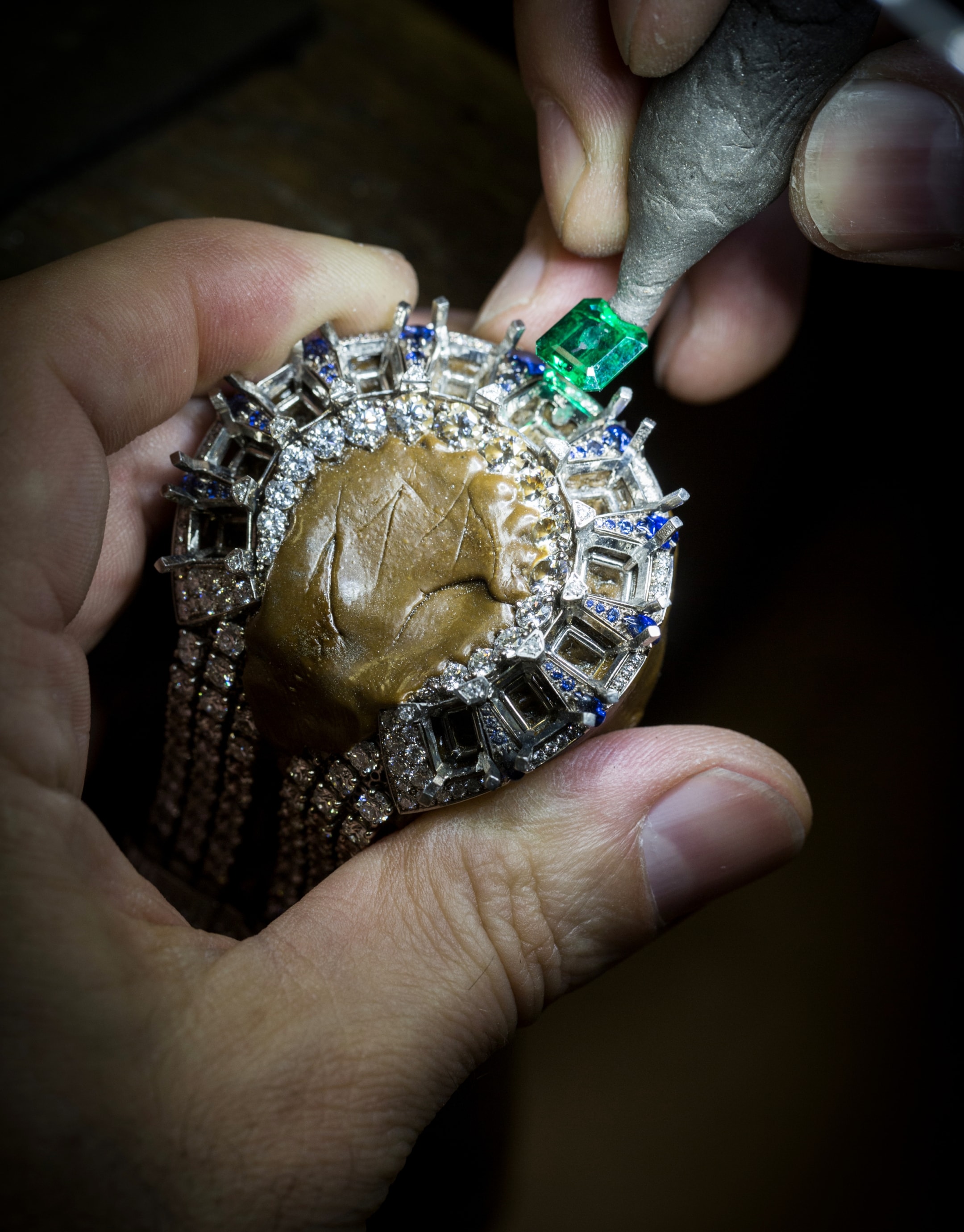 祖母绿镶嵌，Liens antiques手镯，Van Cleef & Arpels梵克雅宝