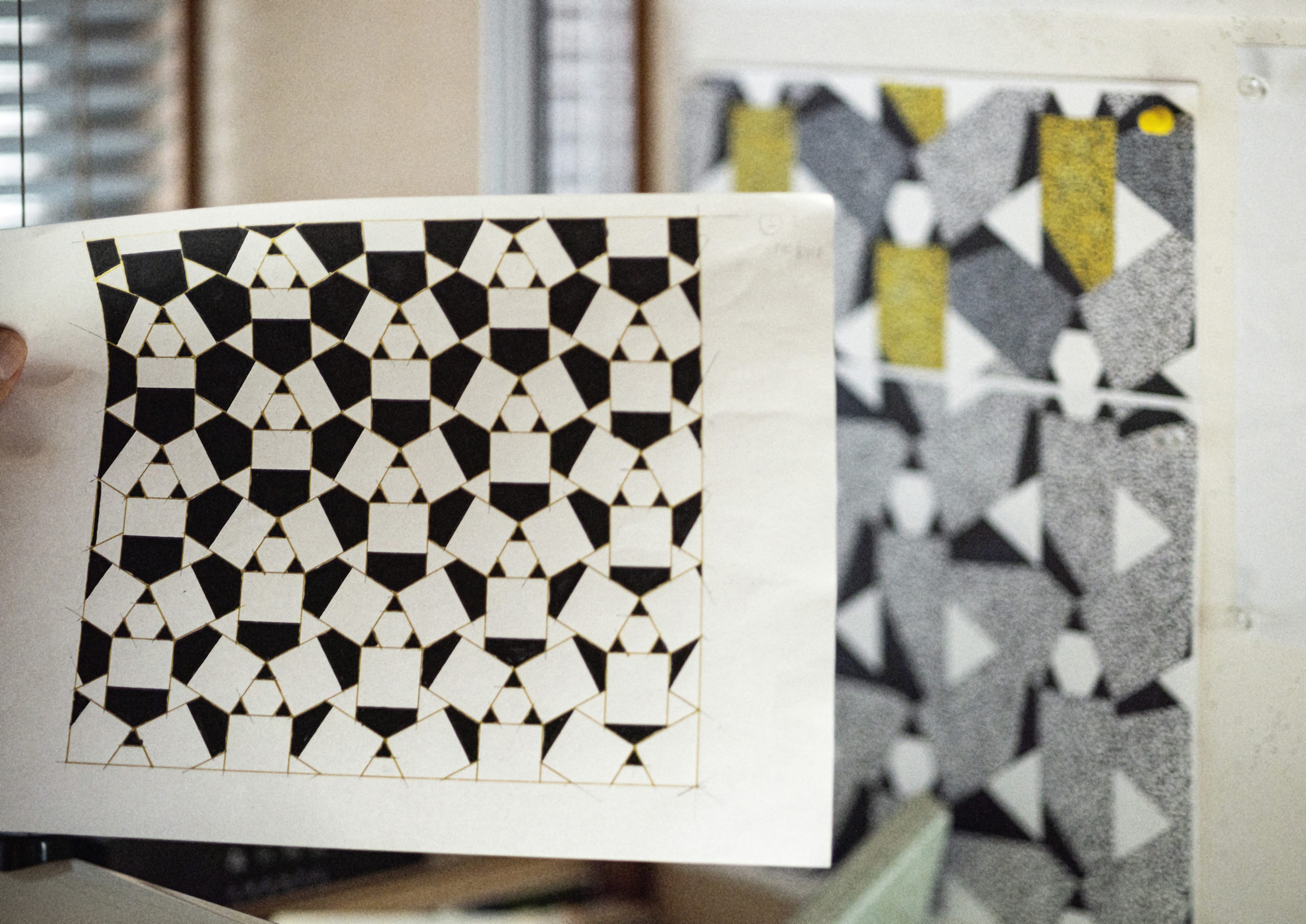 将和服设计稿融入珍宝盒的设计。Van Cleef & Arpels梵克雅宝。