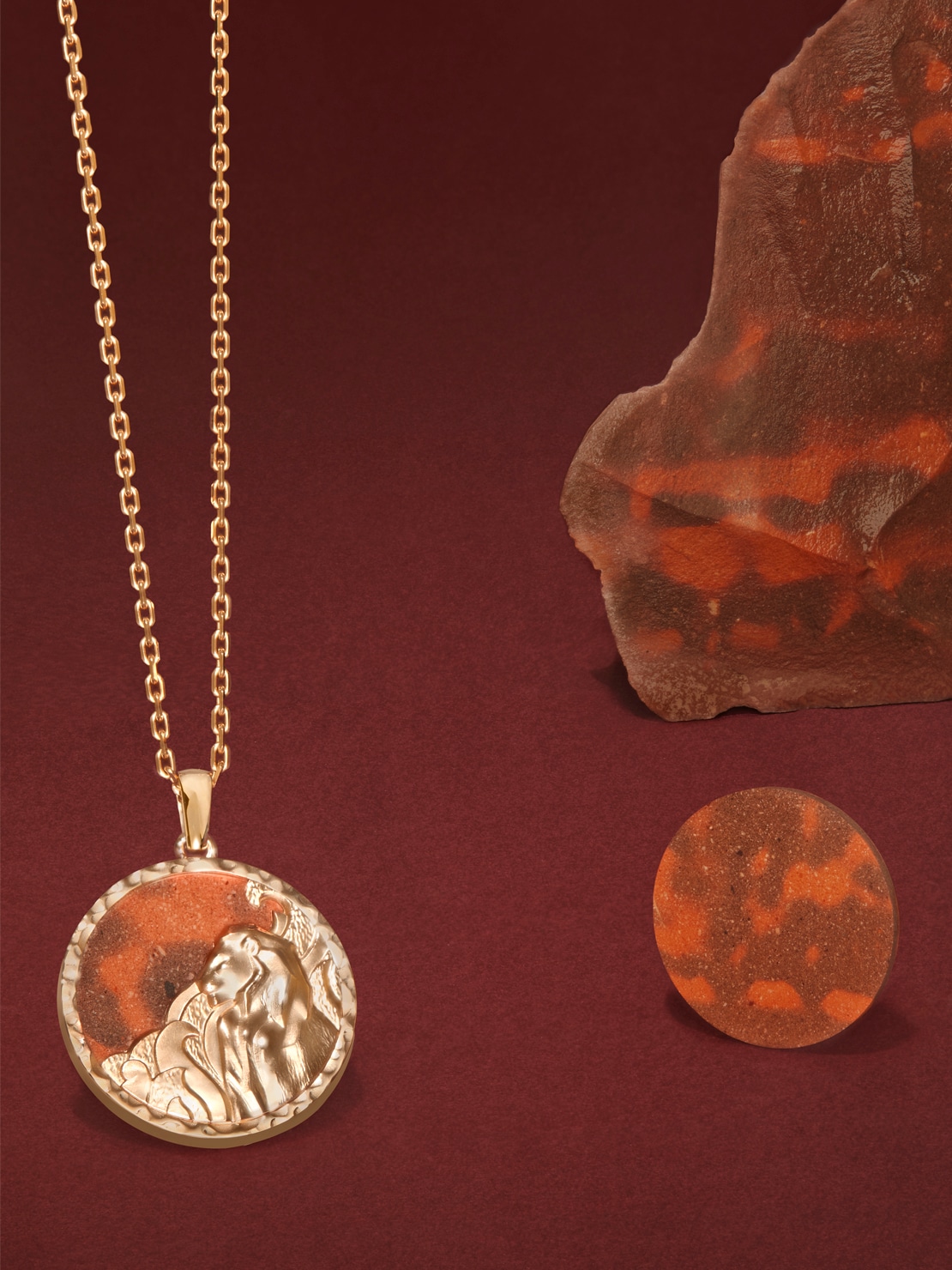 Zodiaque Leonis（狮子座）长项链 18K 玫瑰金, 碧玉。 Alhambra四叶幸运系列，Van Cleef & Arpels梵克雅宝