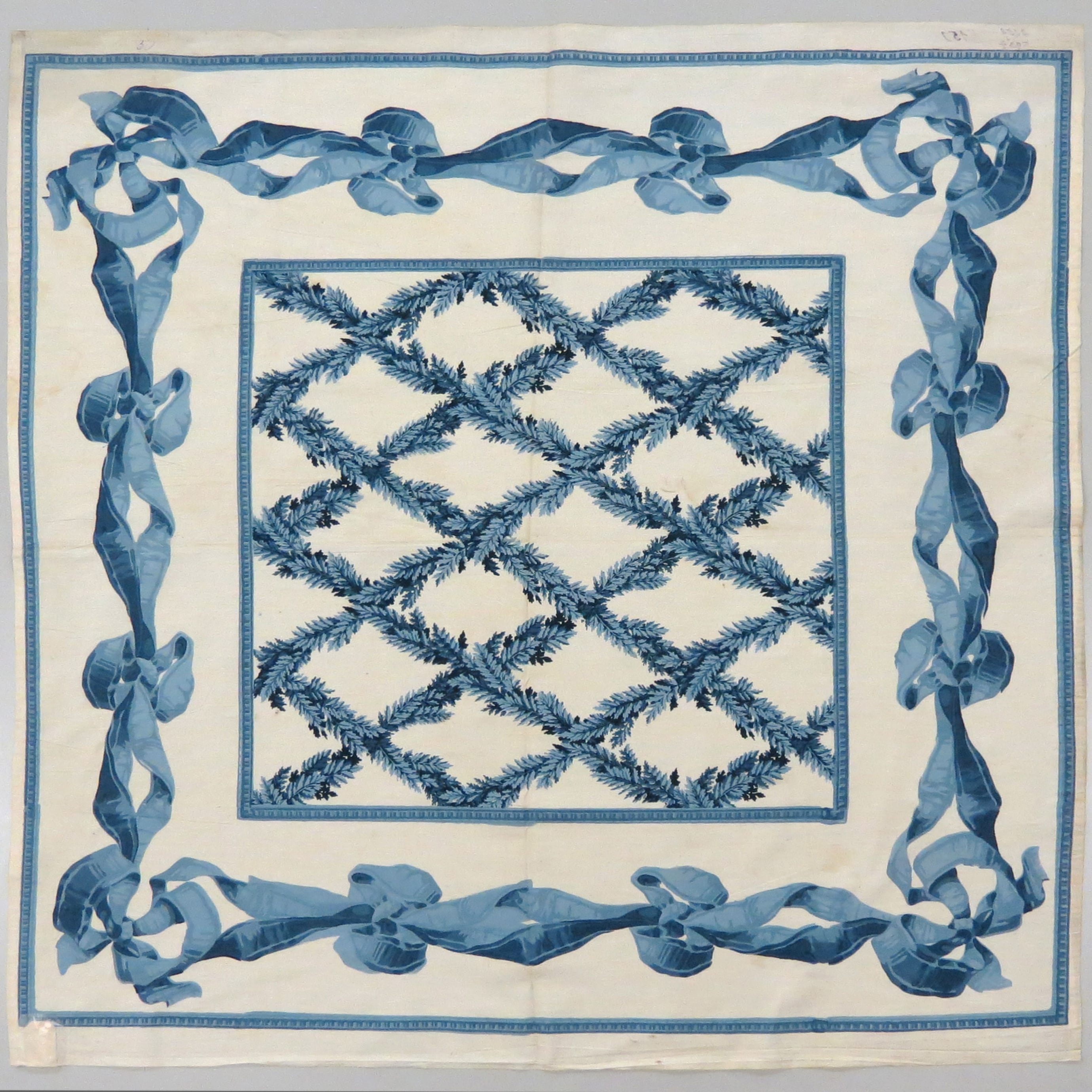 Tablecloth. Goodyer’s Artistic Fabrics, England, late 19th century. Cotton, printed. MAK.