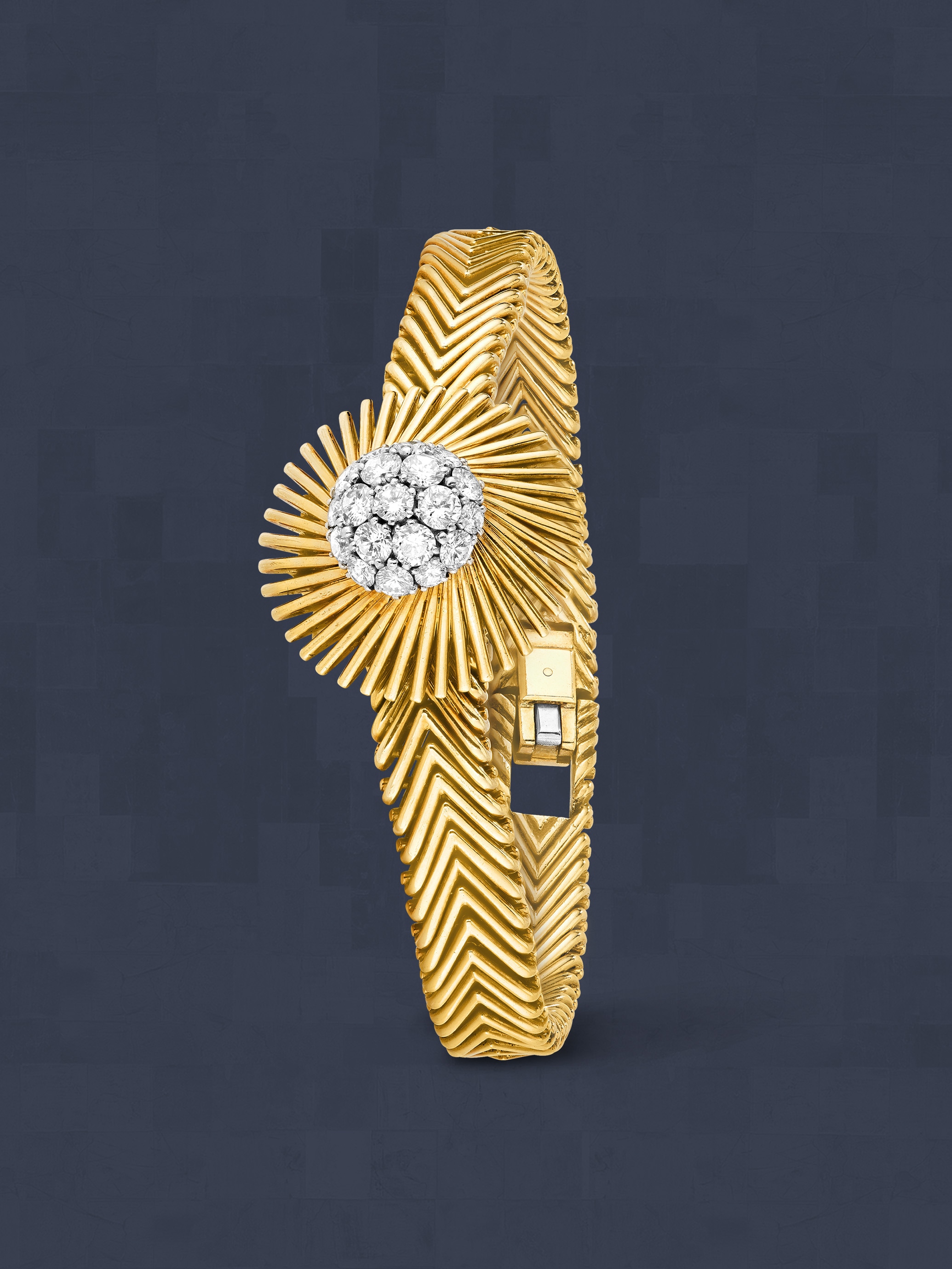 Meteor secret wristwatch, 1959. Yellow gold, platinum, diamonds. Van Cleef & Arpels Collection.
