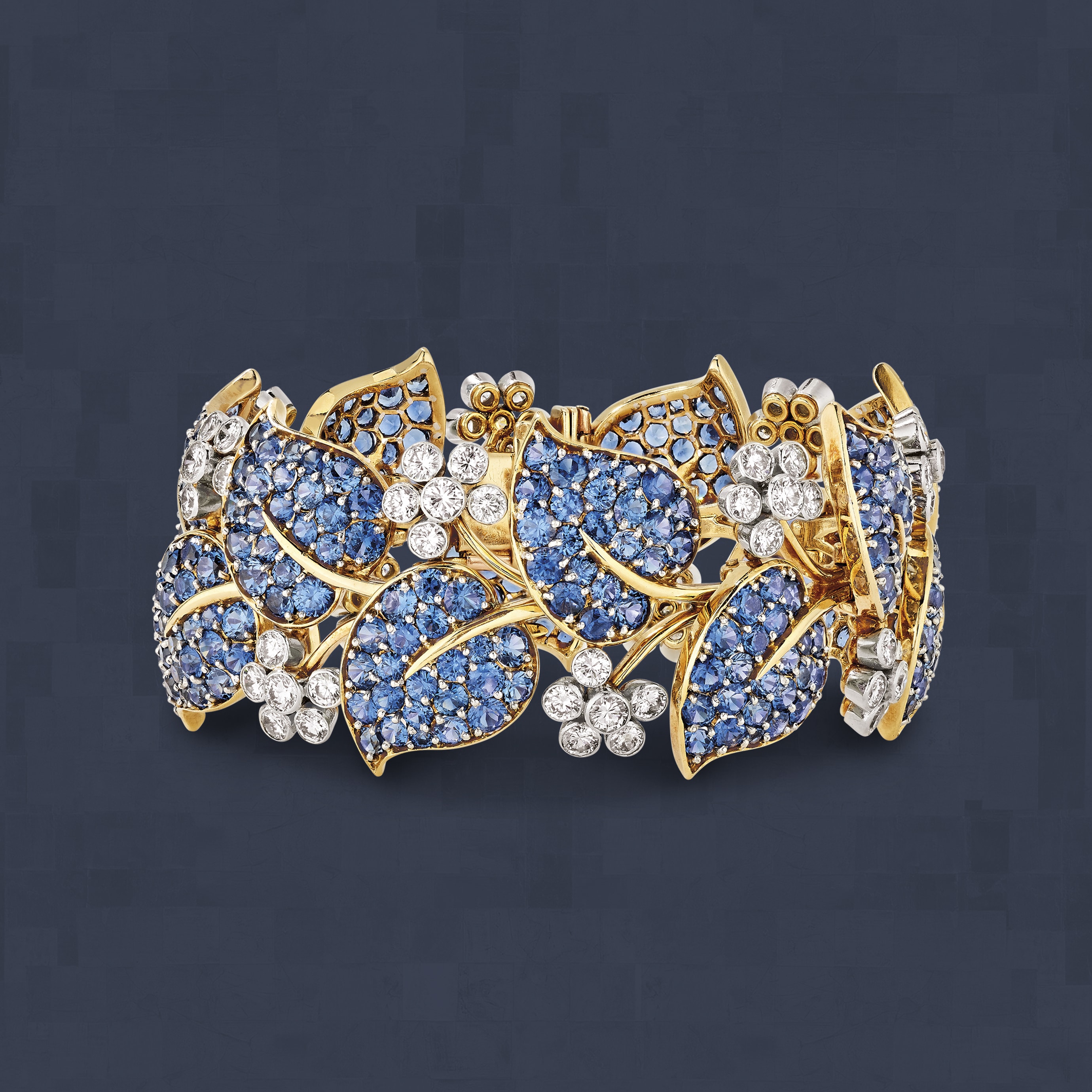 Leaf bracelet, 1950. Platinum, yellow gold, sapphires, diamonds. Former collection of the American socialite Marjorie Merriweather Post. Van Cleef & Arpels Collection.