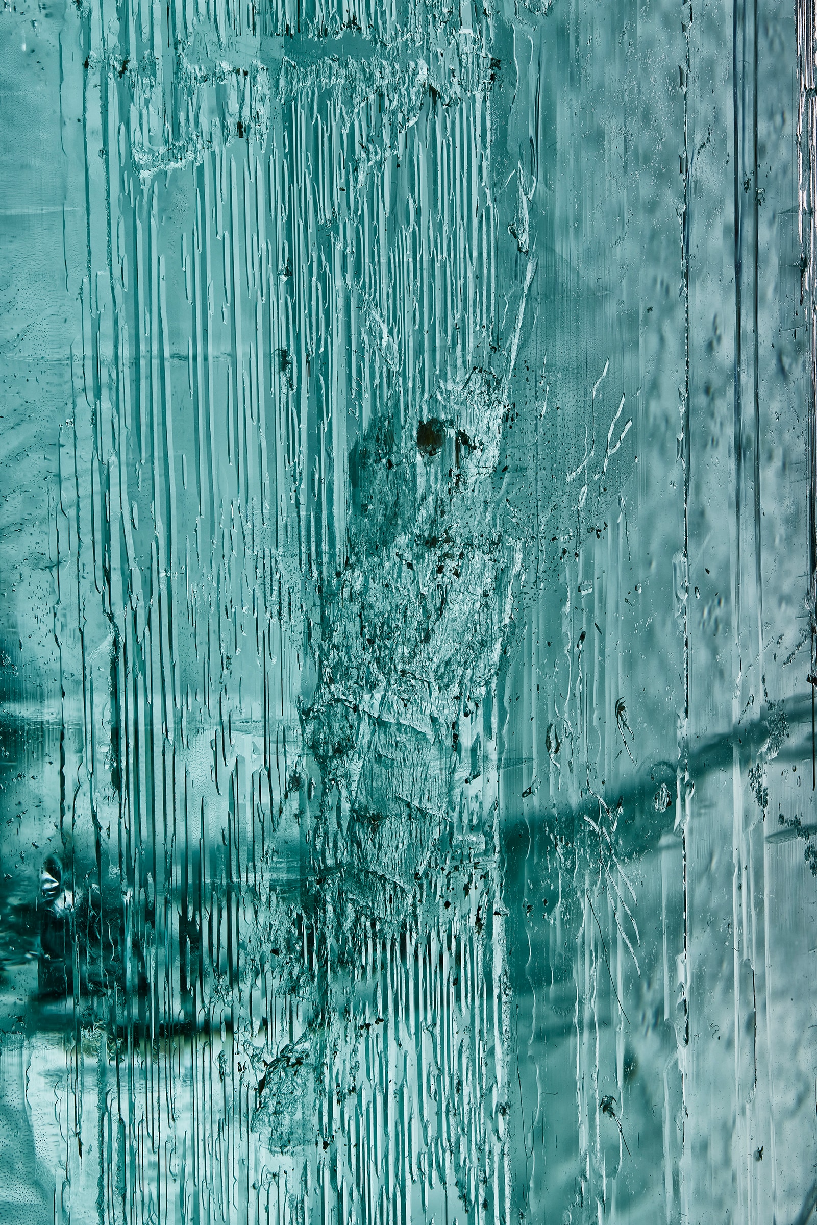 绿柱石，海蓝宝石。巴黎矿物学博物馆藏品 © L'ÉCOLE珠宝艺术中心 - 拍摄：Benjamin Chelly。Van Cleef & Arpels梵克雅宝。