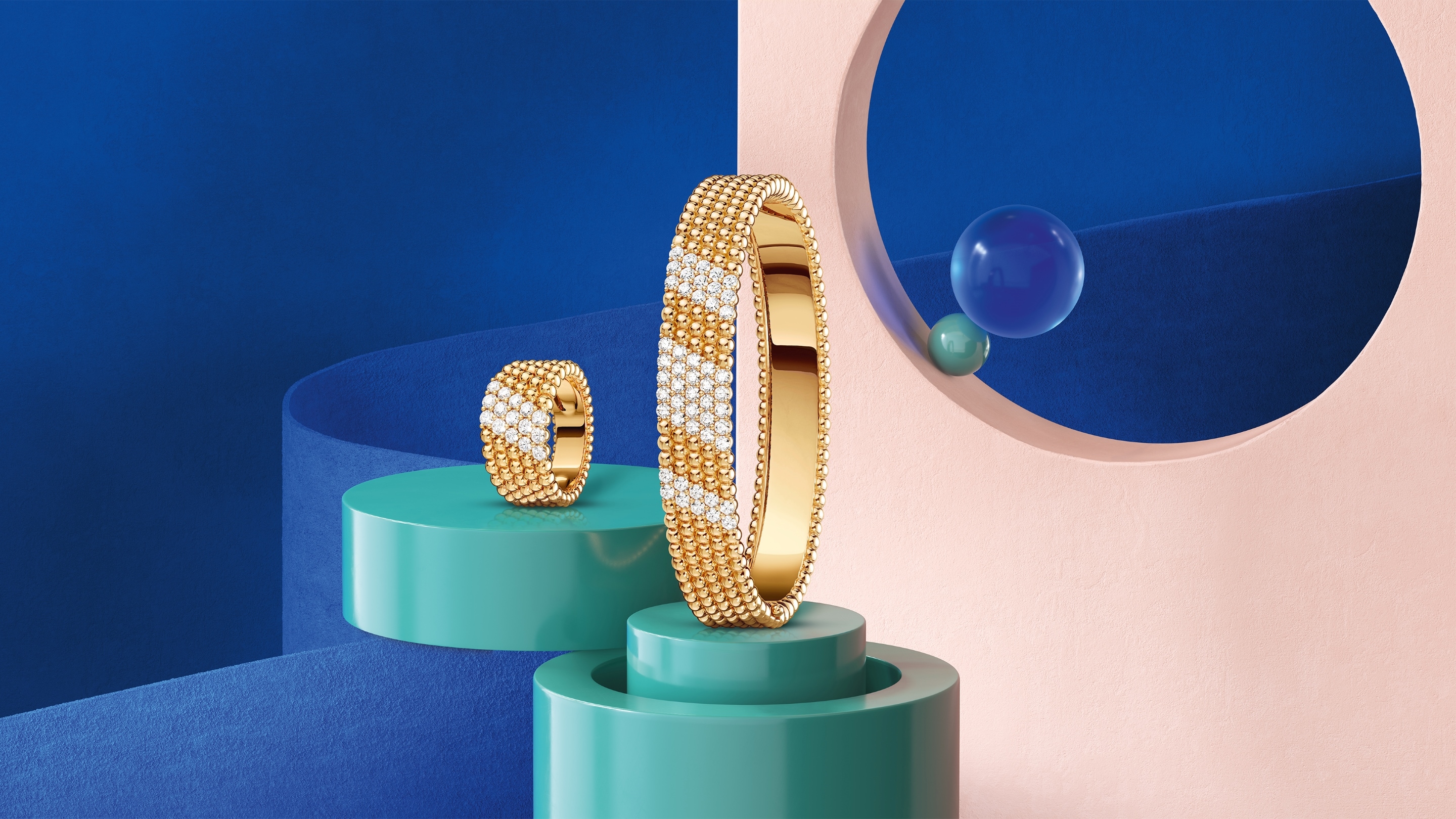 Van Cleef & Arpels: a playful stroll through the world of the Perlée® collection at la Samaritaine