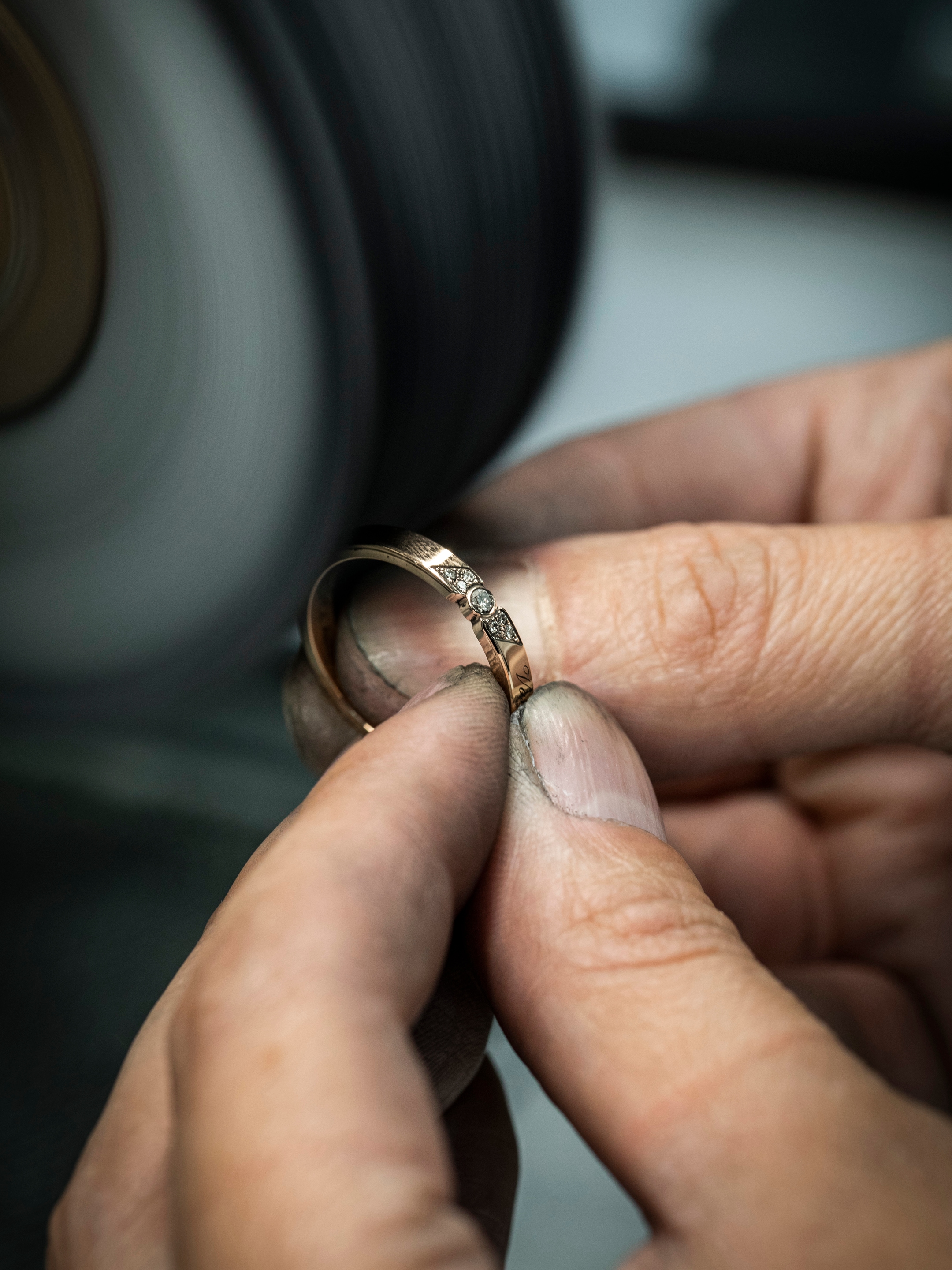 精湛工艺，Van Cleef & Arpels梵克雅宝。