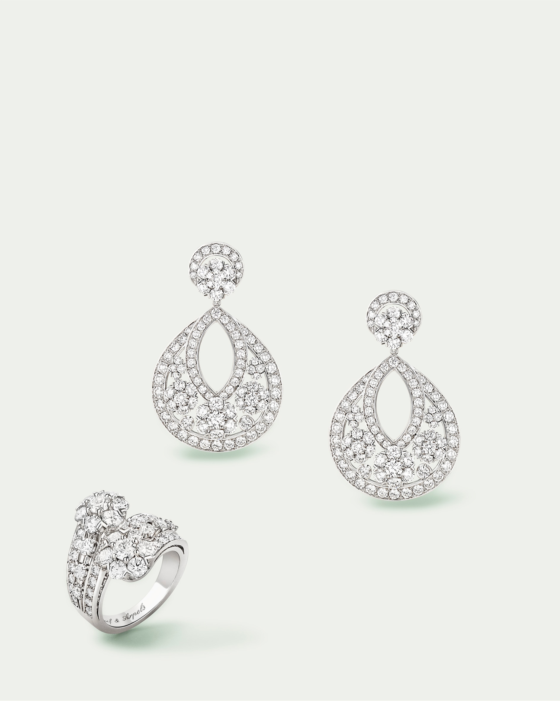 钻石珠宝套装，Van Cleef & Arpels梵克雅宝。