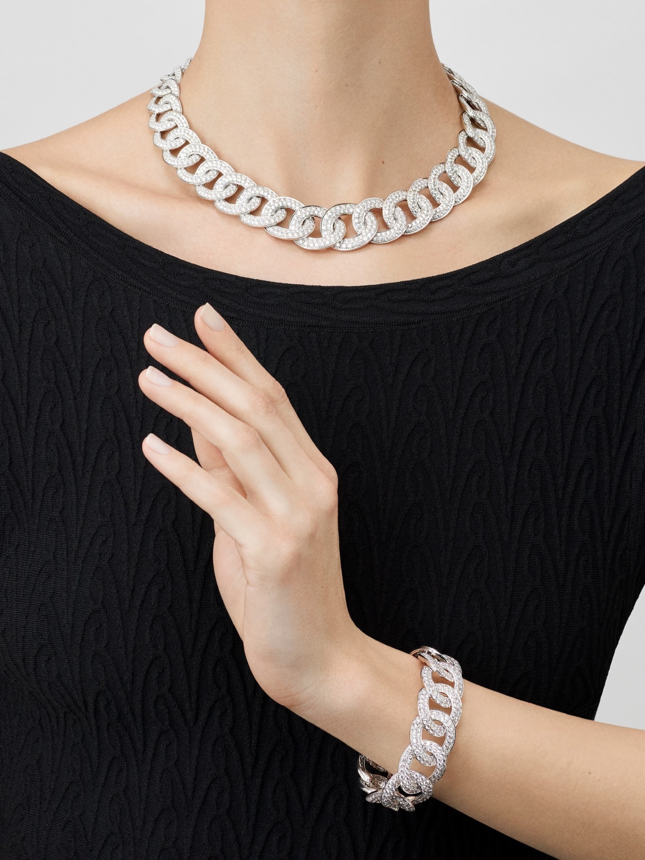 Olympia necklace and bracelet, 18K white gold, diamonds. Olympia High Jewelry collection, Van Cleef & Arpels.