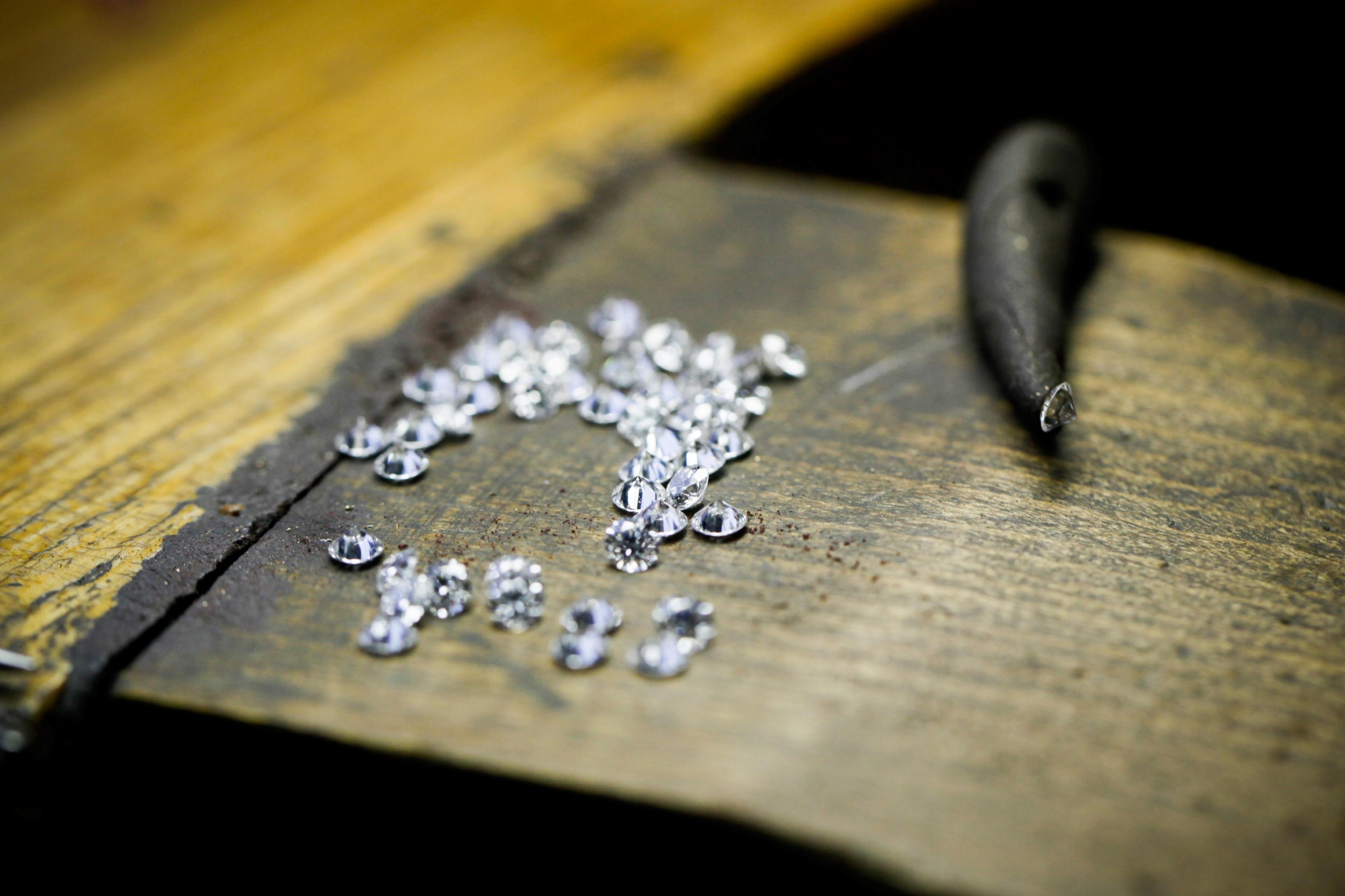 甄选钻石。Palmyre手镯,Van Cleef & Arpels梵克雅宝。