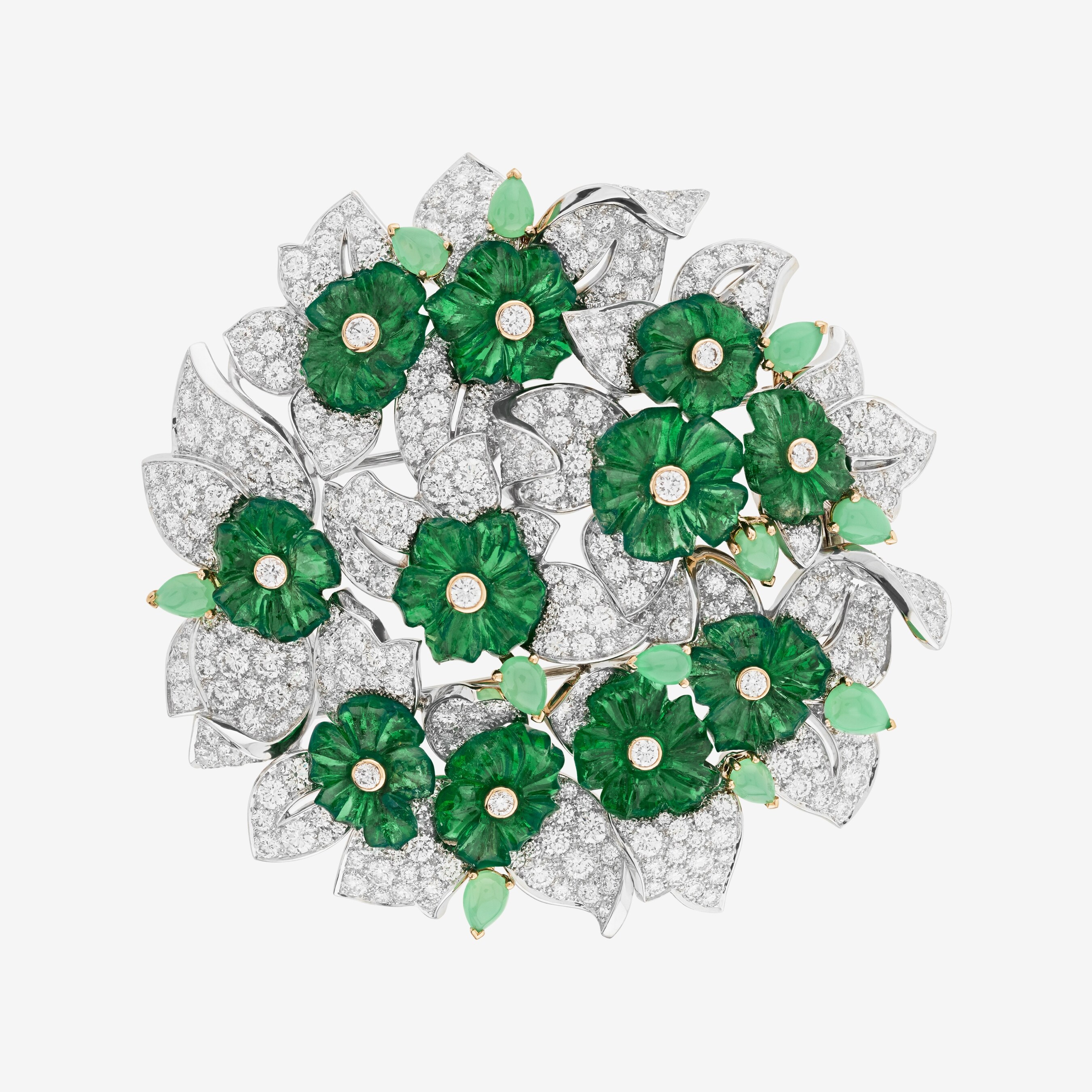 Bouquet d'émeraudes clip, white gold, yellow gold, 11 carved emeralds for 32.53 carats (Zambia), chrysoprase, diamonds. Émeraude en Majesté collection, Van Cleef & Arpels.