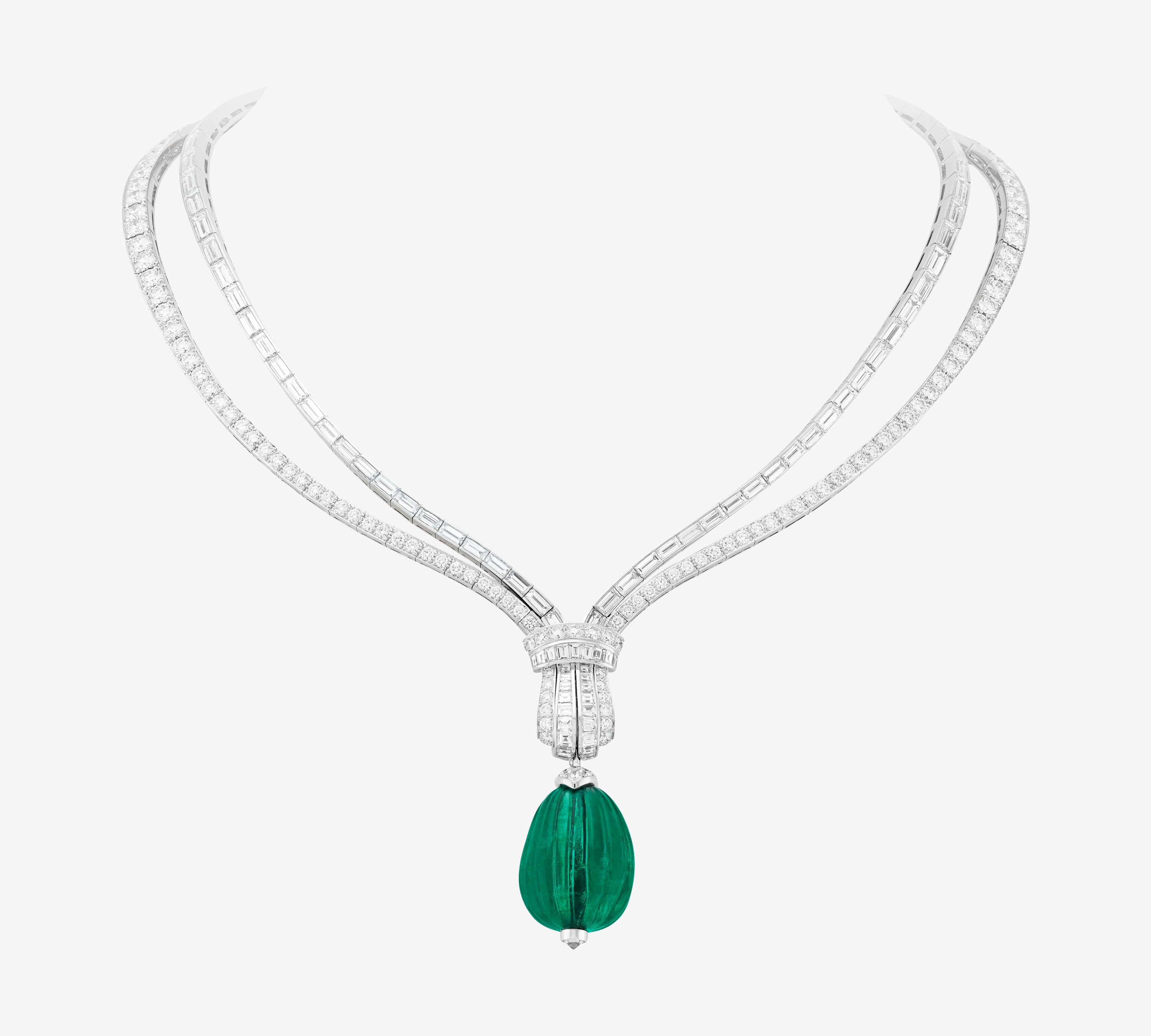 Grand Opus transformable necklace, white gold, 3 carved emeralds for 127.88 carats (Colombia), emeralds, white cultured pearls, diamonds. Émeraude en Majesté collection, Van Cleef & Arpels.