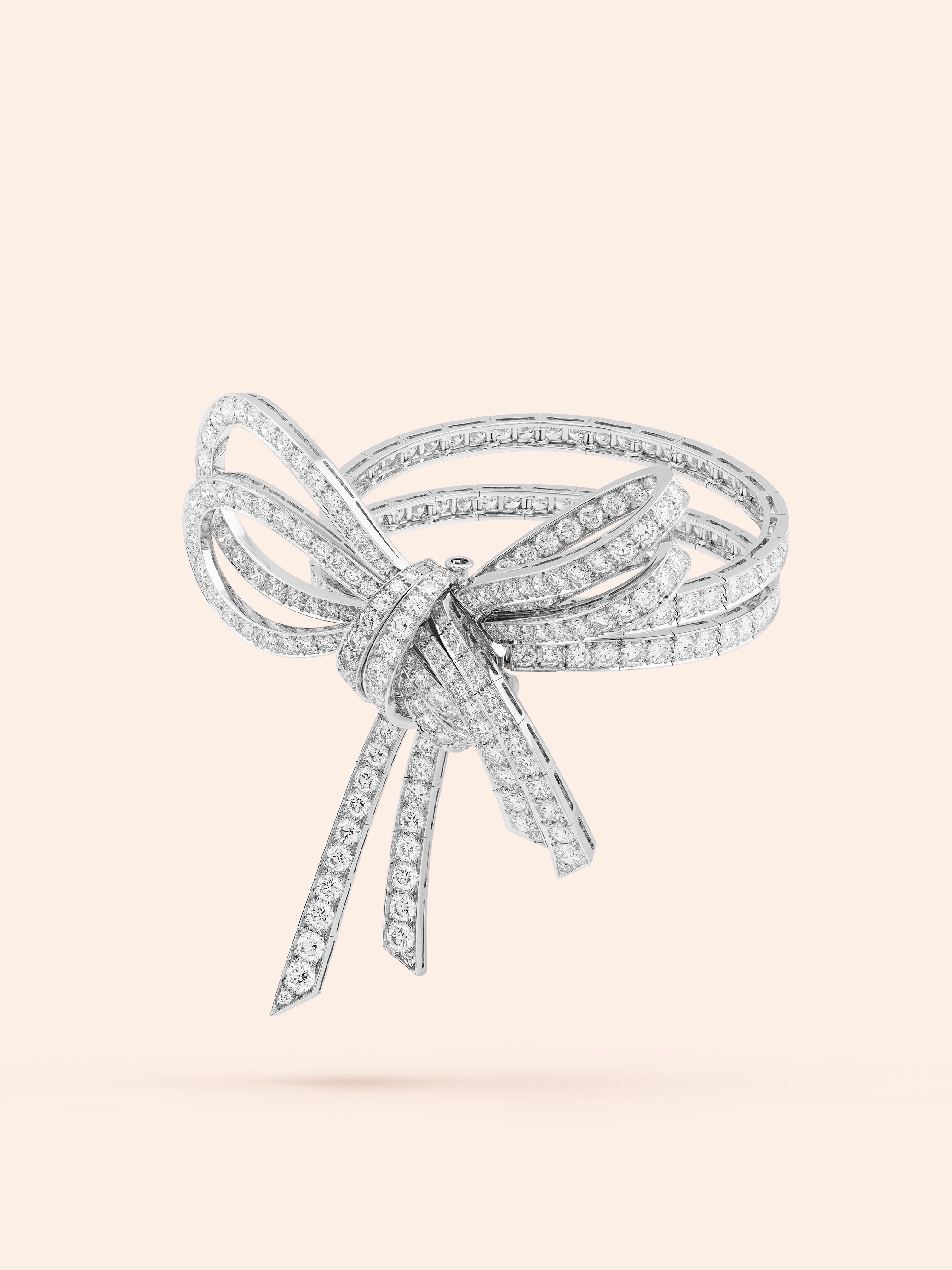 Nœud étoilé镜包。18K黄金,18K玫瑰金,18K白金,钻石。私人珍藏。