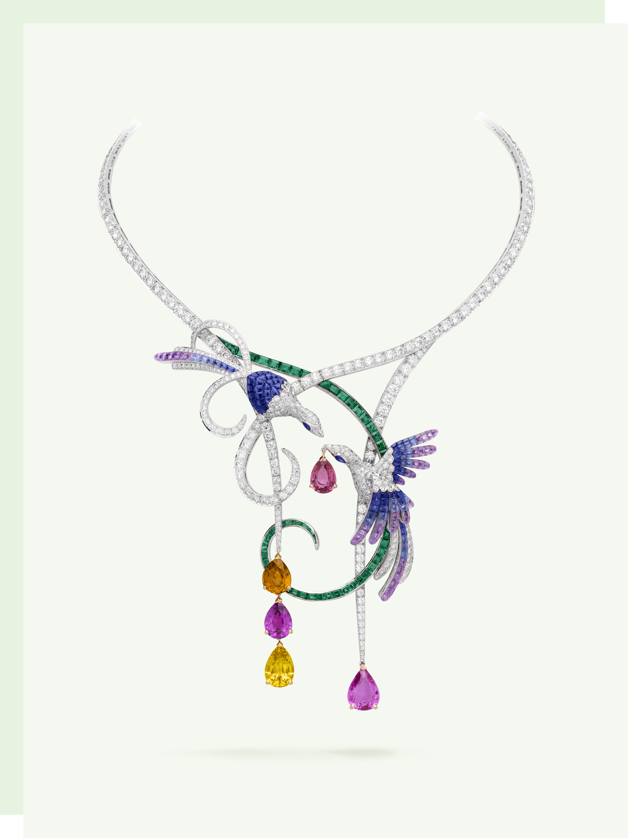 Oiseaux项链。18K白金,18K玫瑰金,Mystery Set™隐密式镶嵌蓝色及淡紫色蓝宝石,祖母绿,彩色蓝宝石,钻石。私人珍藏。