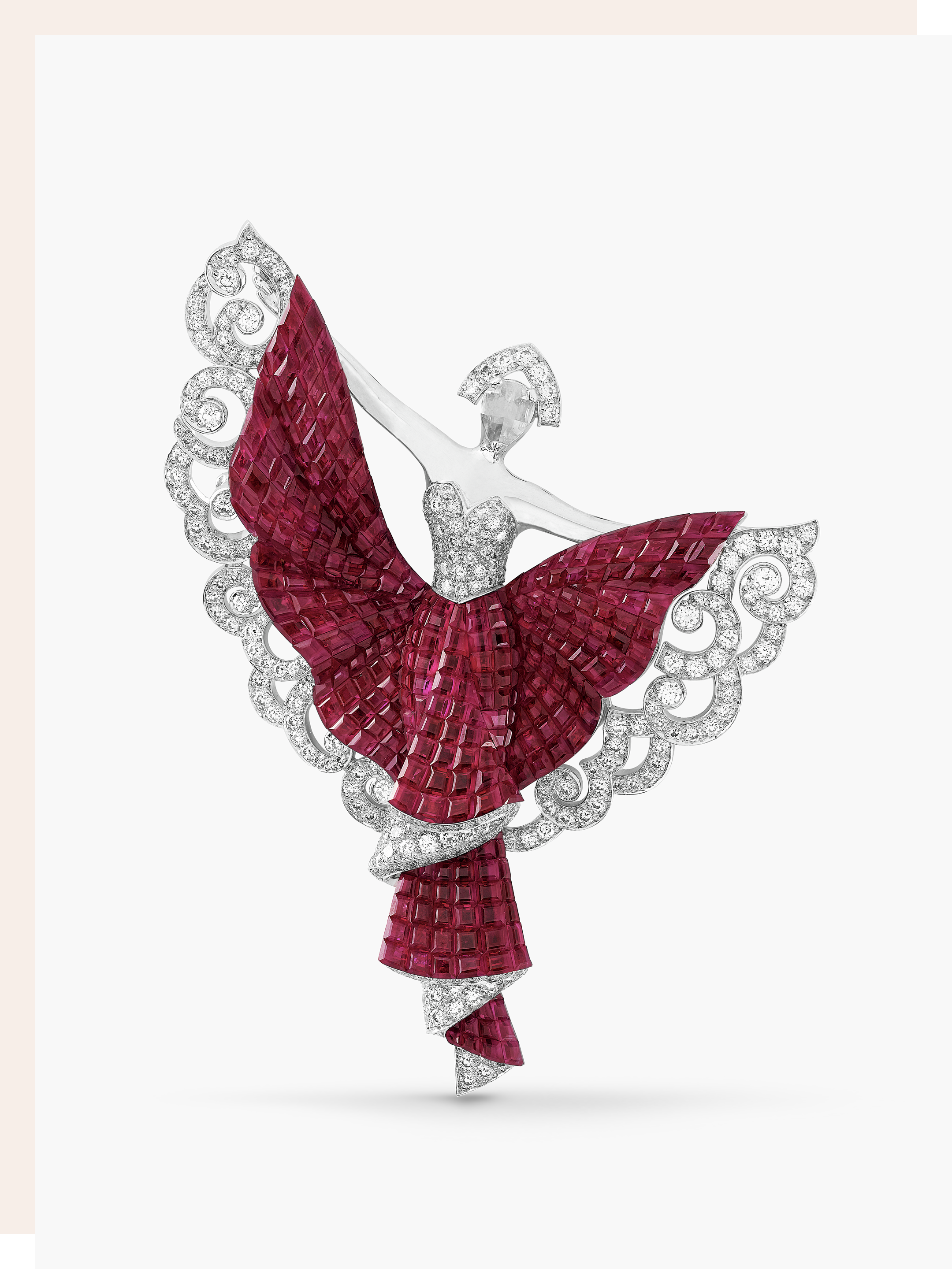 Ballerine Silk Road Dancer胸针。18K白金,18K玫瑰金,Traditional Mystery Set™传统隐密式镶嵌红宝石,钻石。私人珍藏。